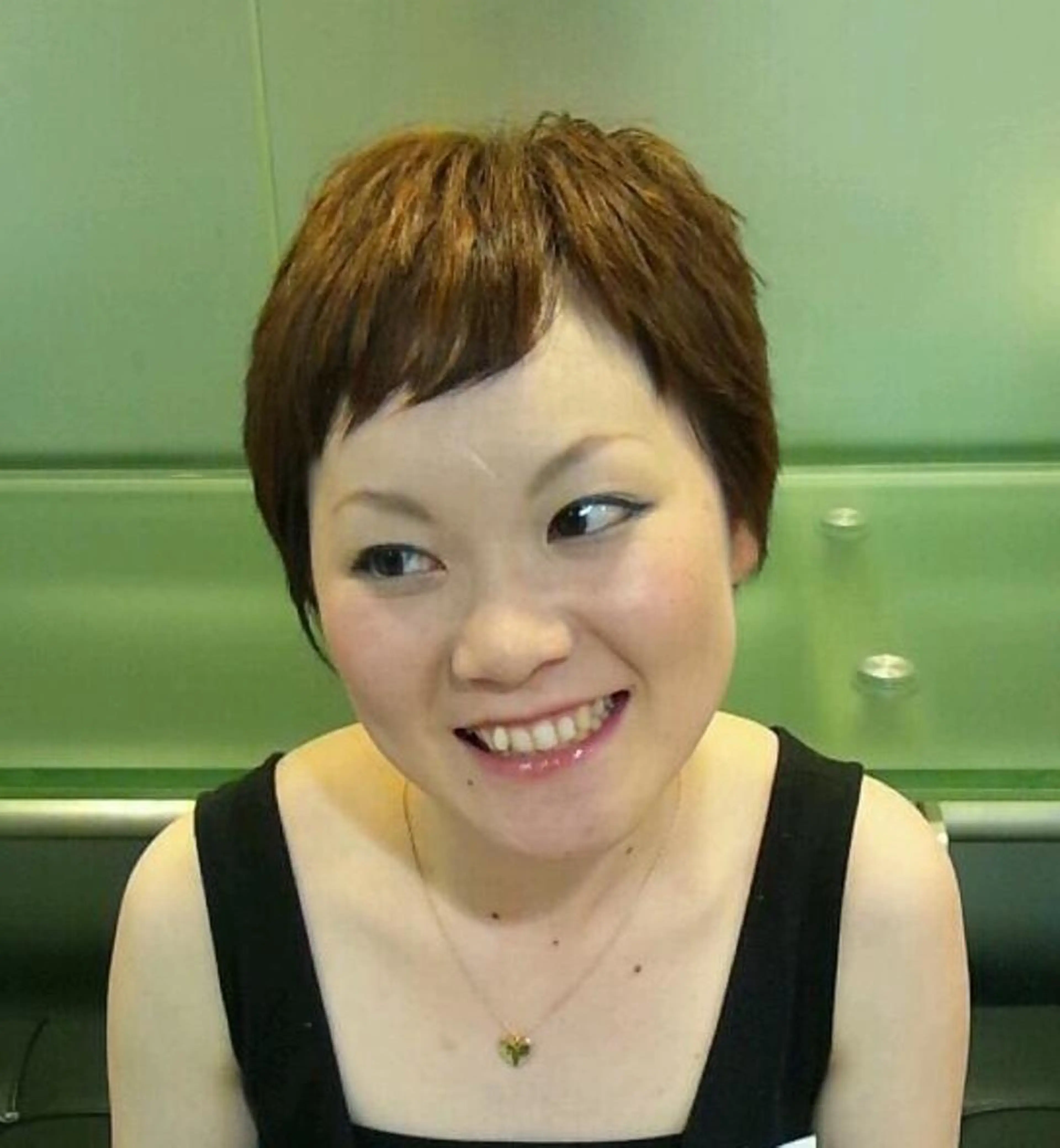 ショート カラー ベリーショート ショートヘア 平松 千枝のヘアスタイル