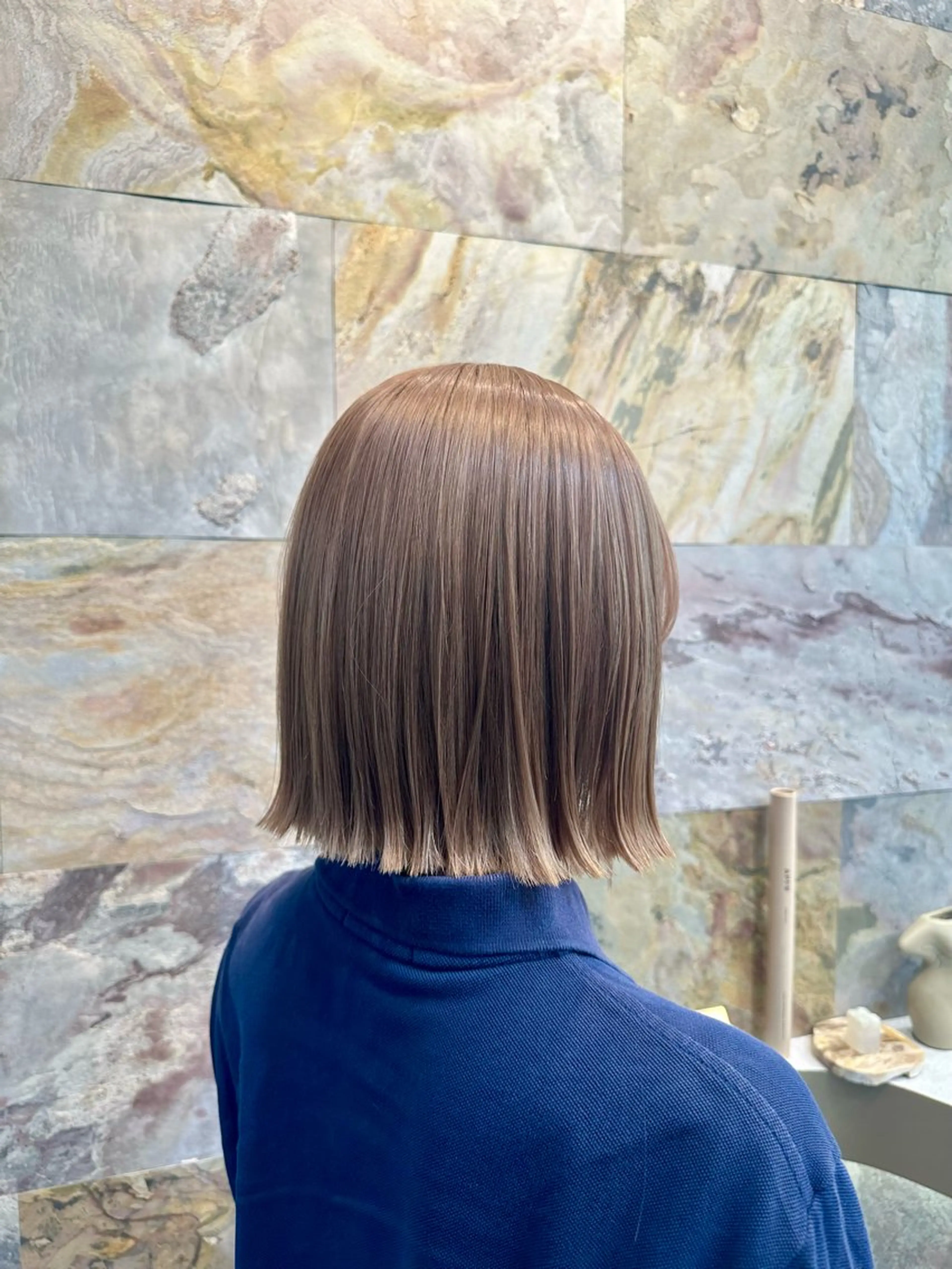 ショート カラー ヘアカラー トリートメント LOA uraraのヘアスタイル