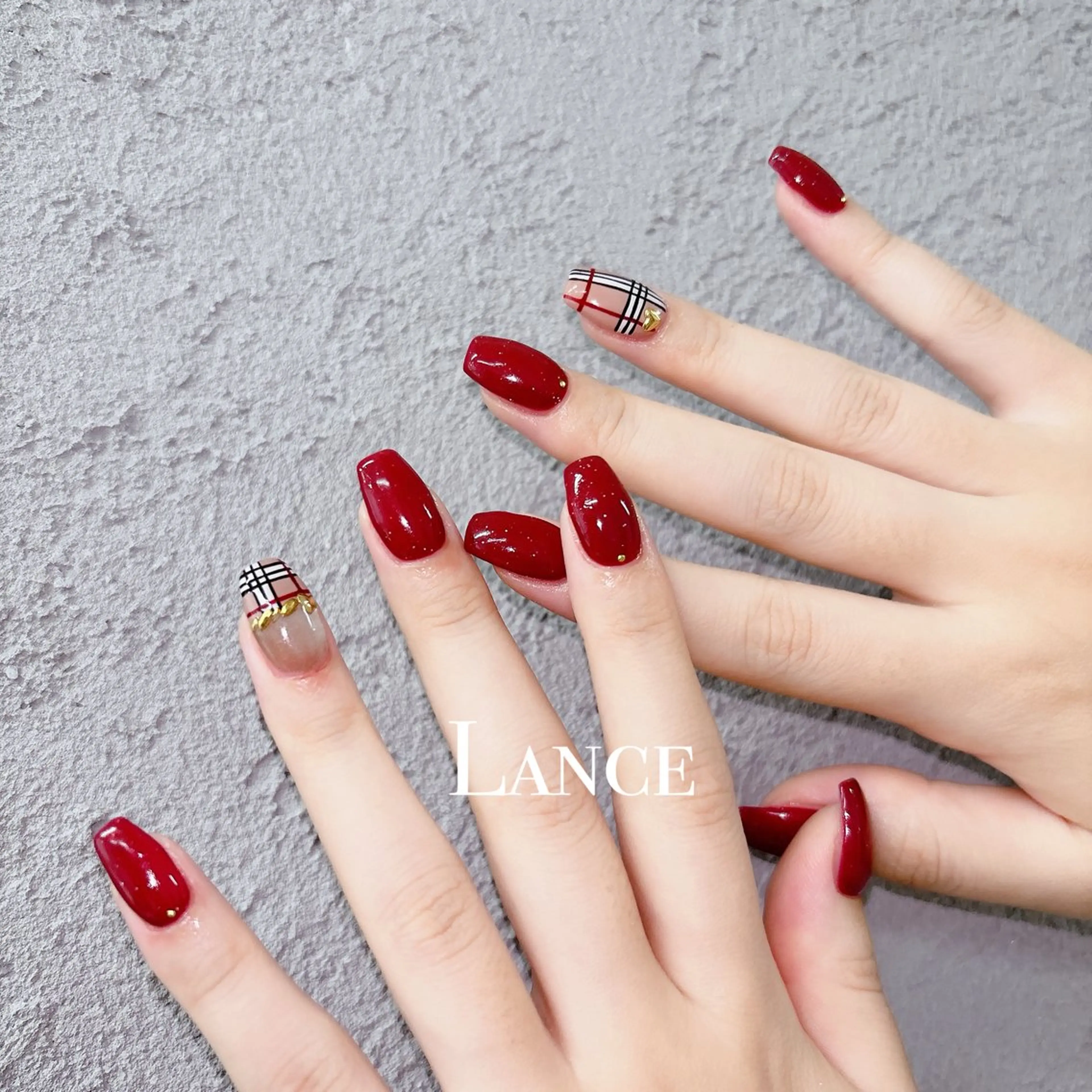 ネイル オーロラネイル フットネイル 氷ネイル・うるうるネイル キラキラネイル 韓国ネイル ハンドネイル Lance nailのネイルデザイン