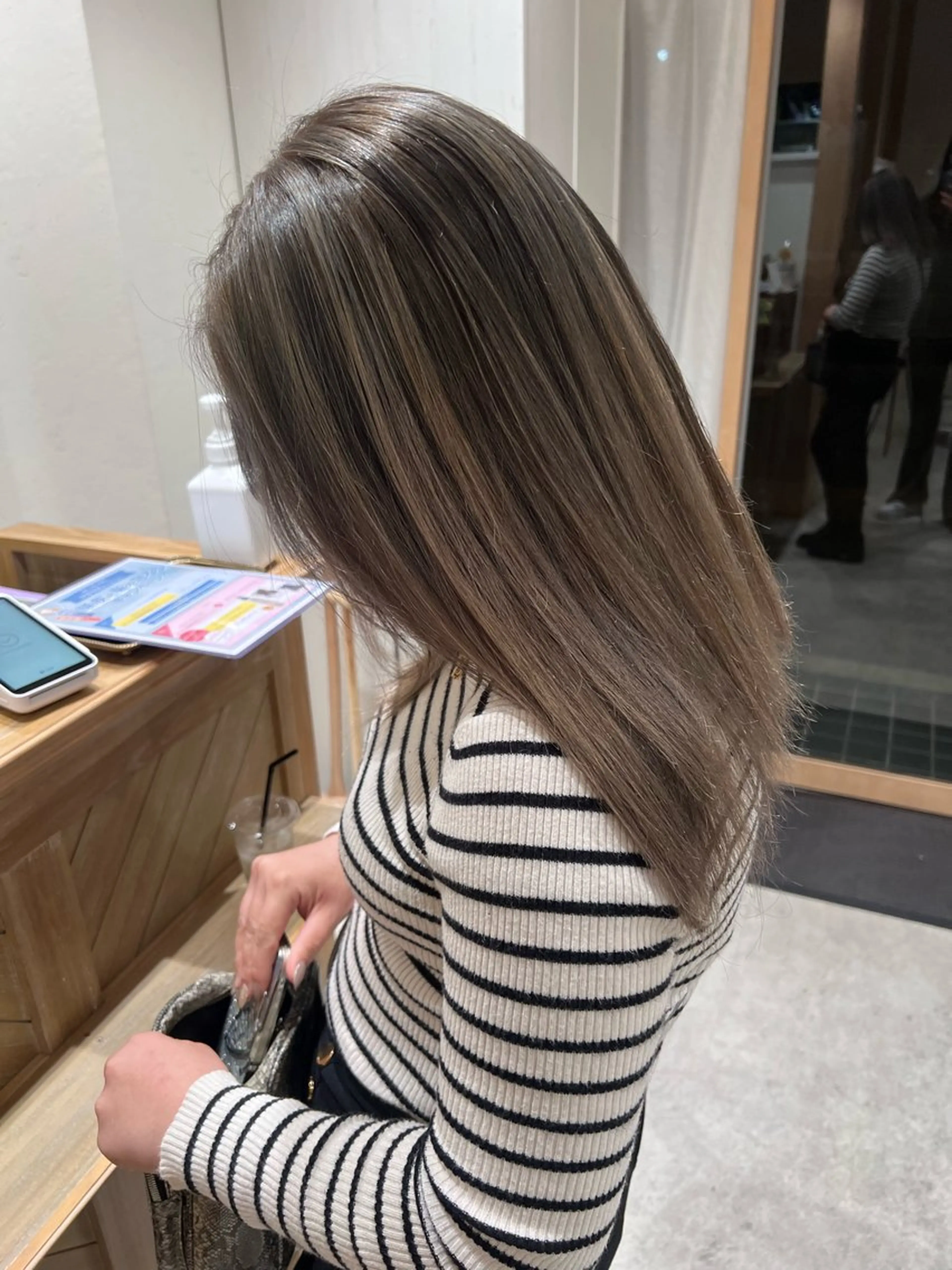 セミロング Day .1のヘアスタイル