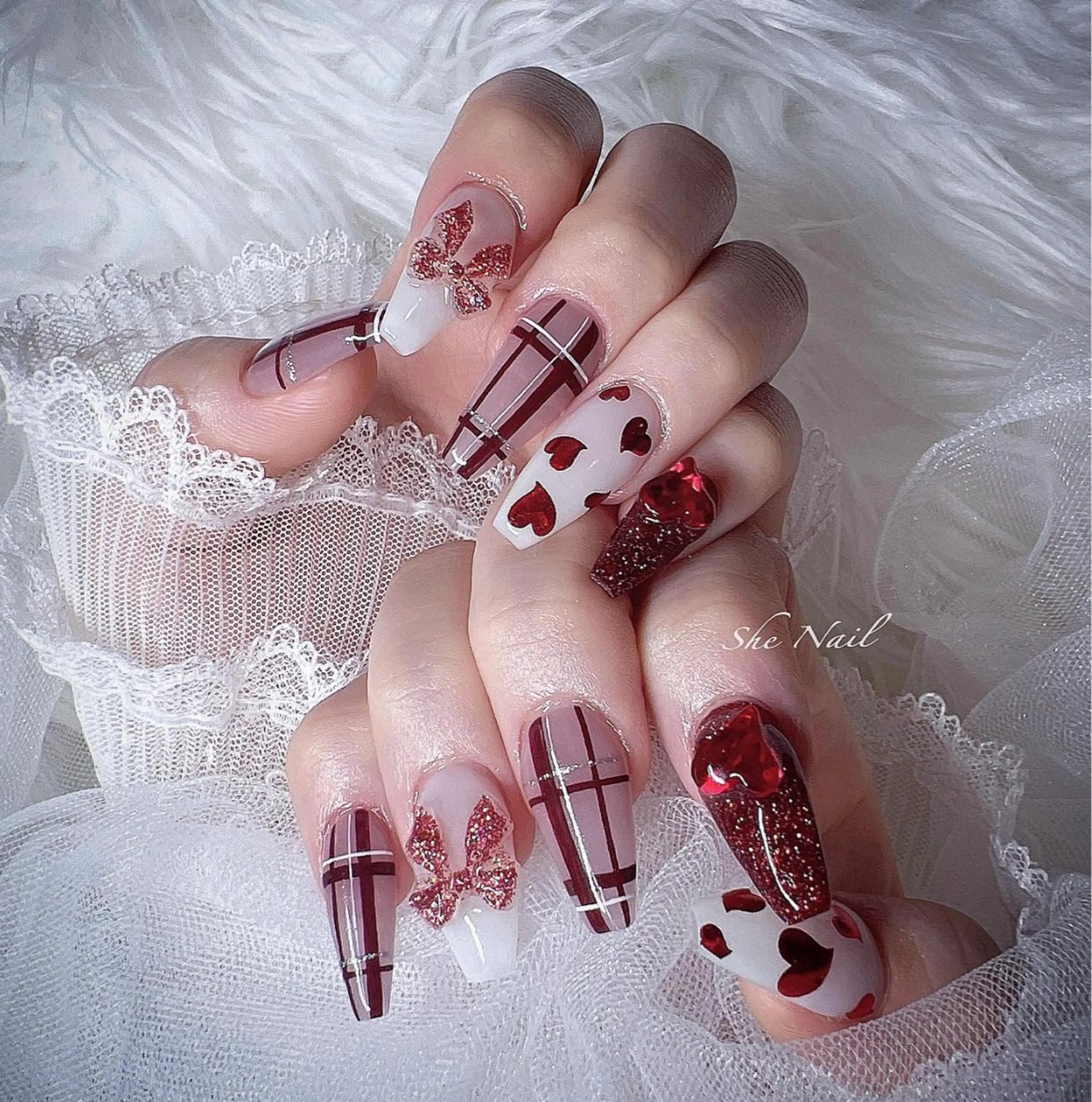 ネイル チークネイル 長さ出し マグネットネイル 持ち込み ワンカラーネイル ハンドネイル ISA_ BELLAのネイルデザイン