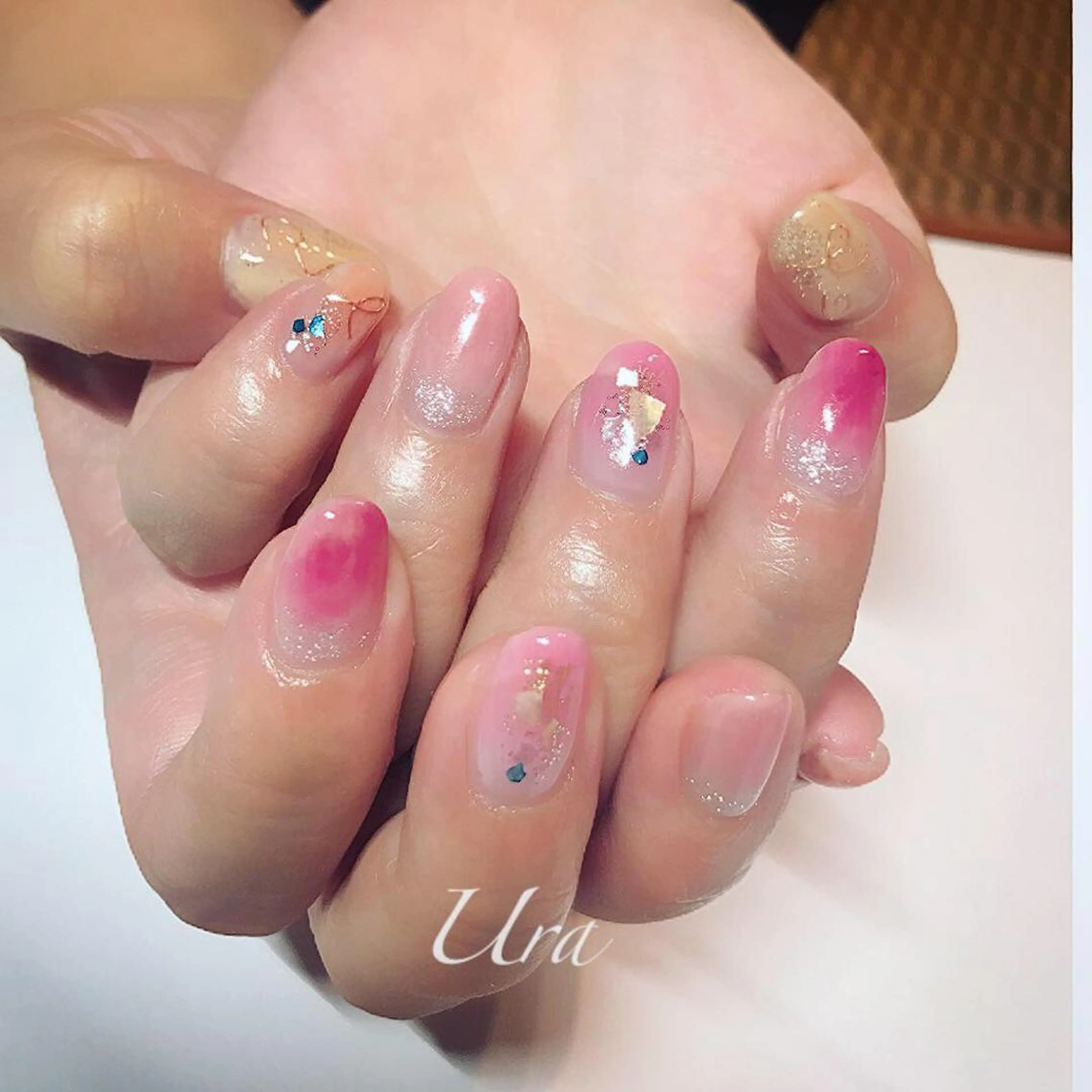 ネイル UrakoNail 《nail》のネイルデザイン