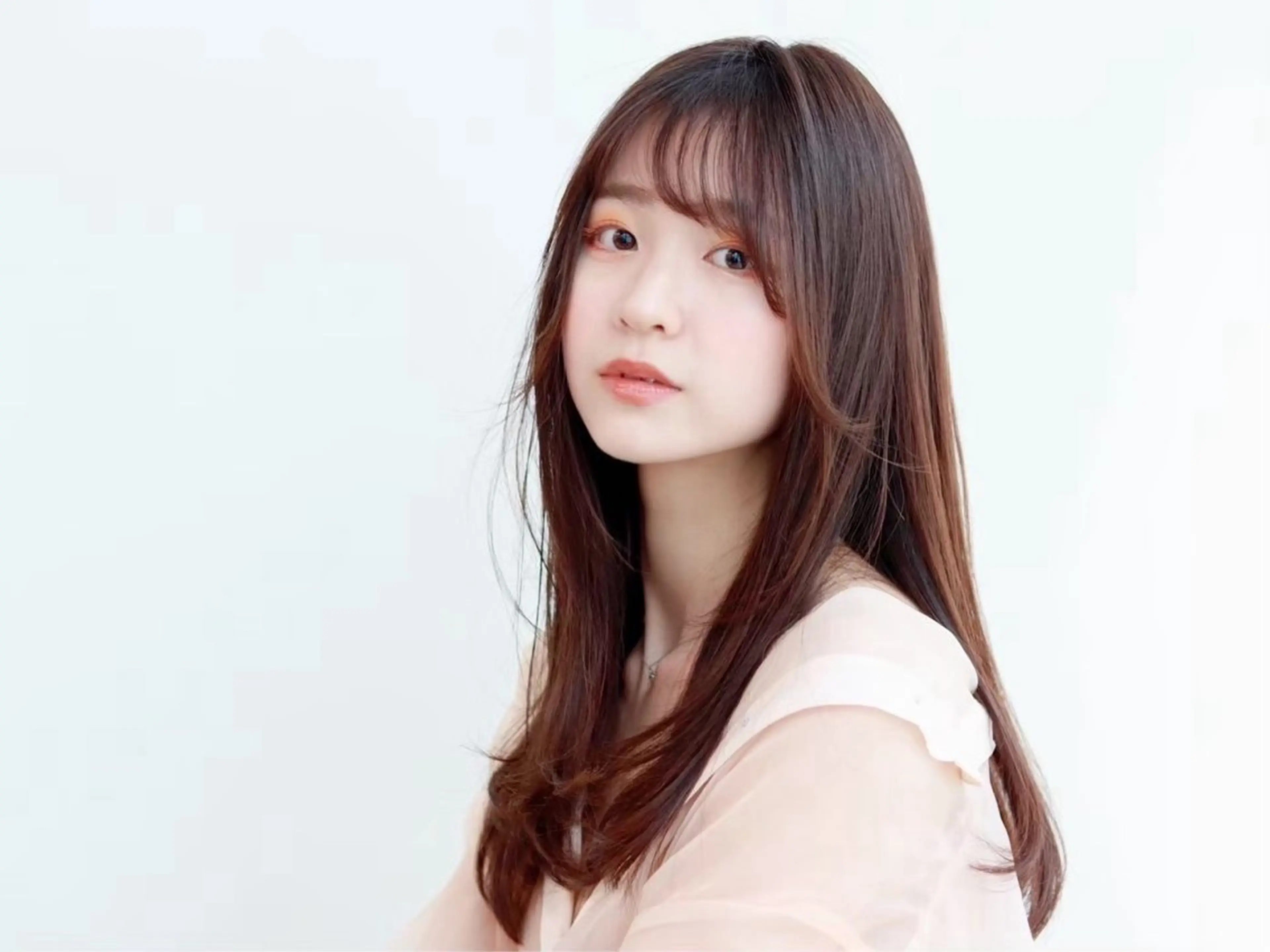 ロング カラー 透明感カラー イルミナカラー 縮毛矯正 山本 優音のヘアスタイル