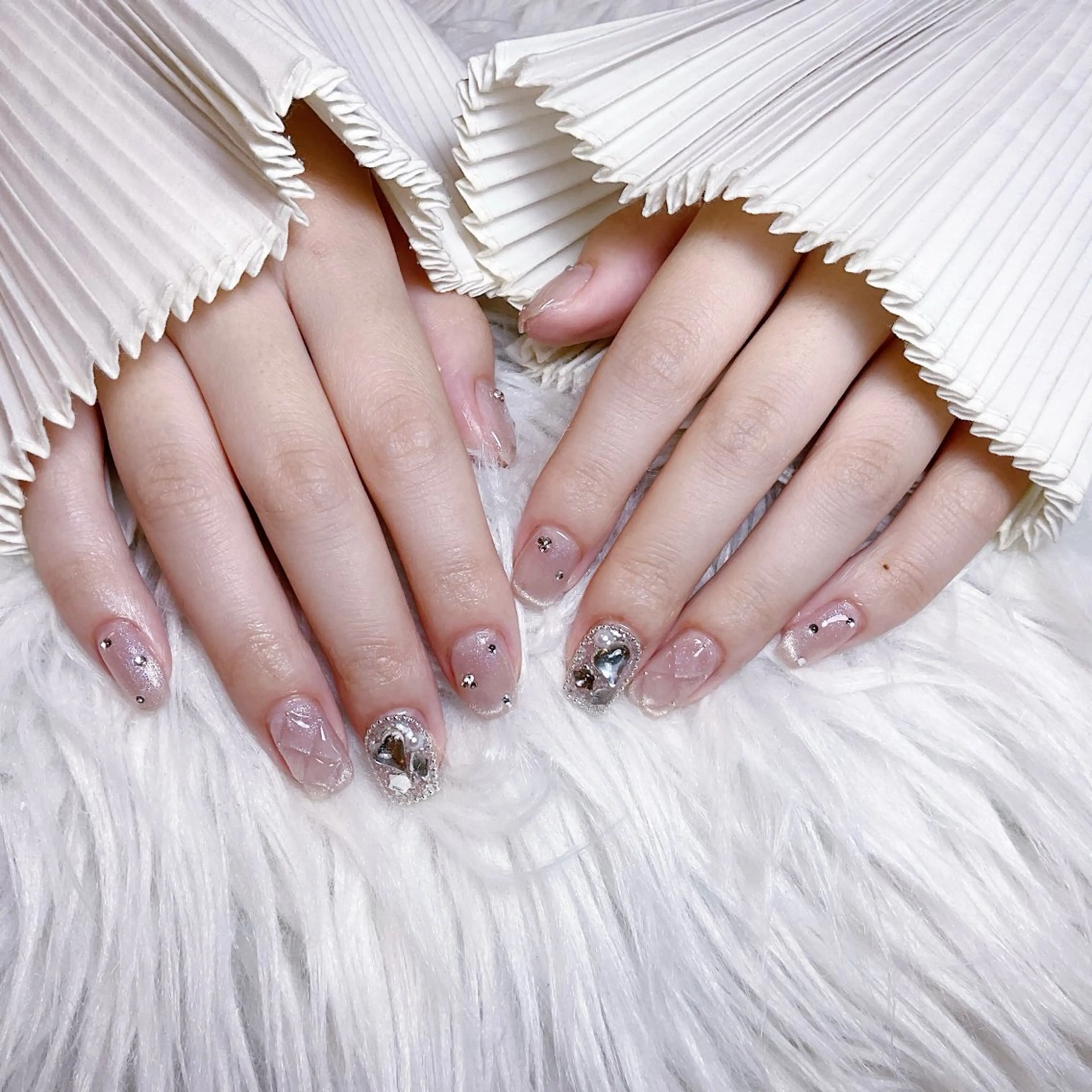 ネイル ハンドネイル 🍭Yun nail hyejin🌸のネイルデザイン