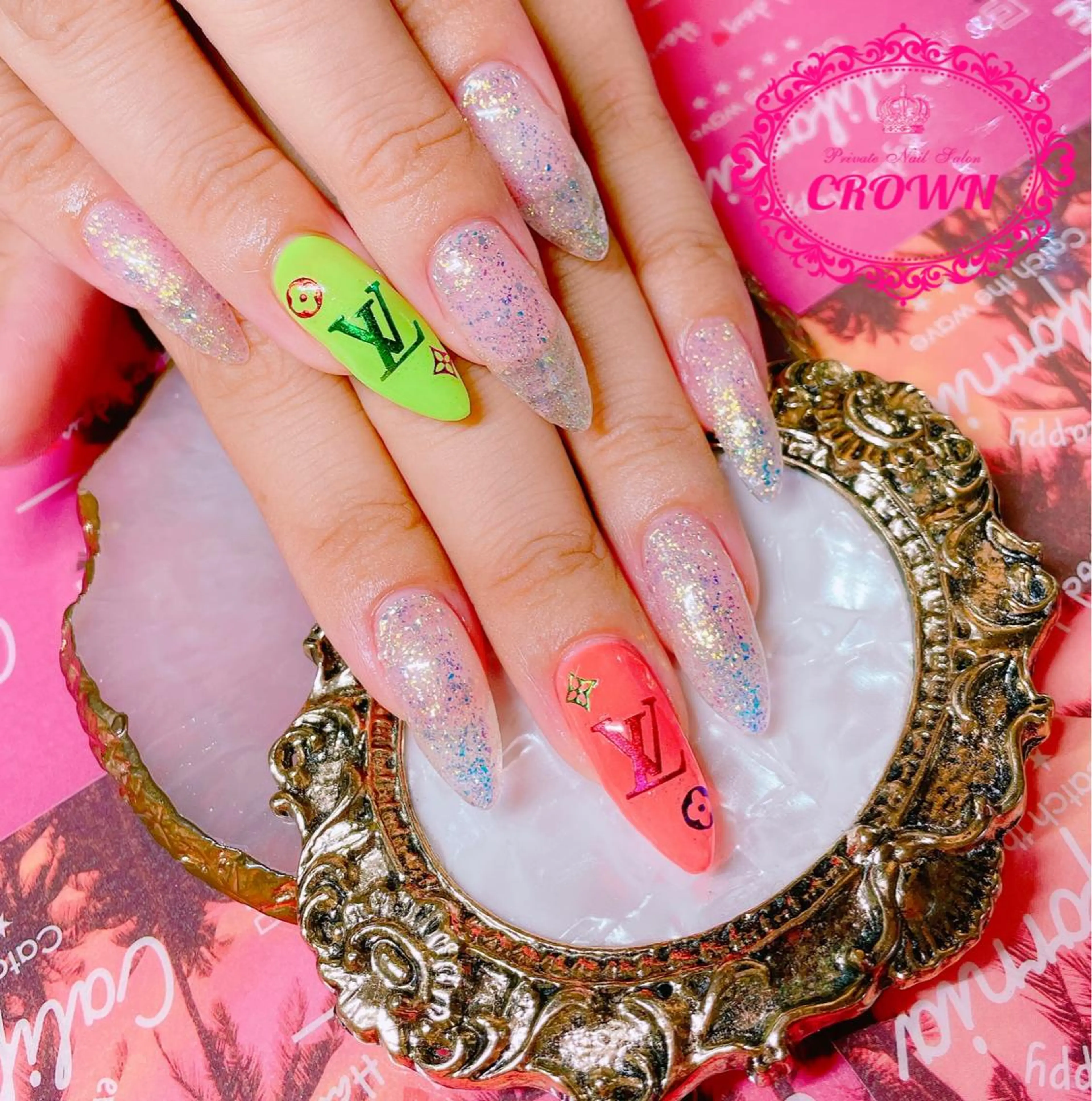 ネイル CROWN プライベートサロンのネイルデザイン