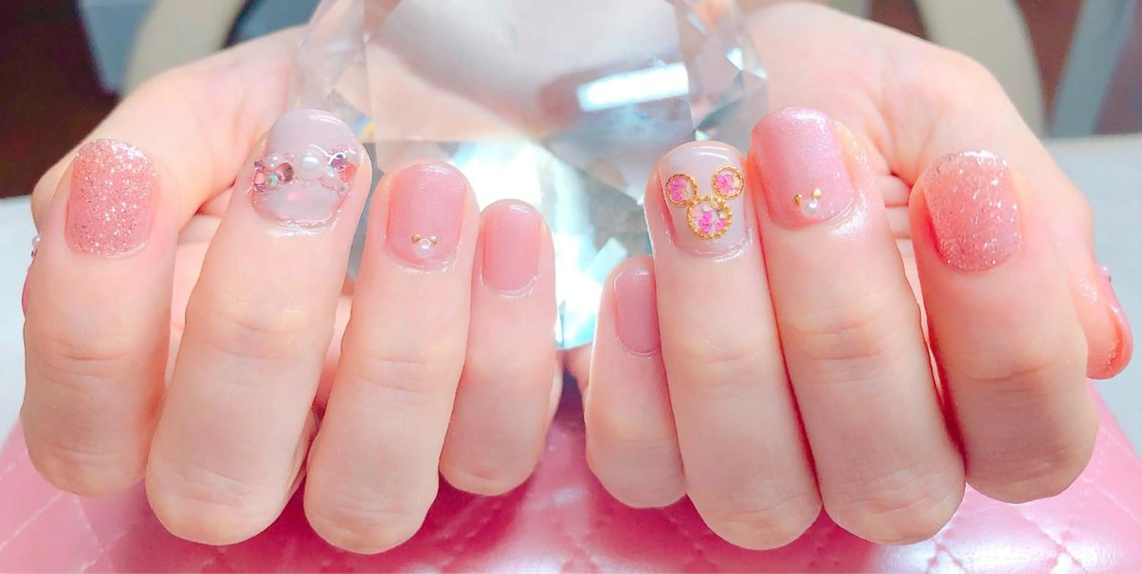 ネイル ハンドネイル CROWN プライベートサロンのネイルデザイン