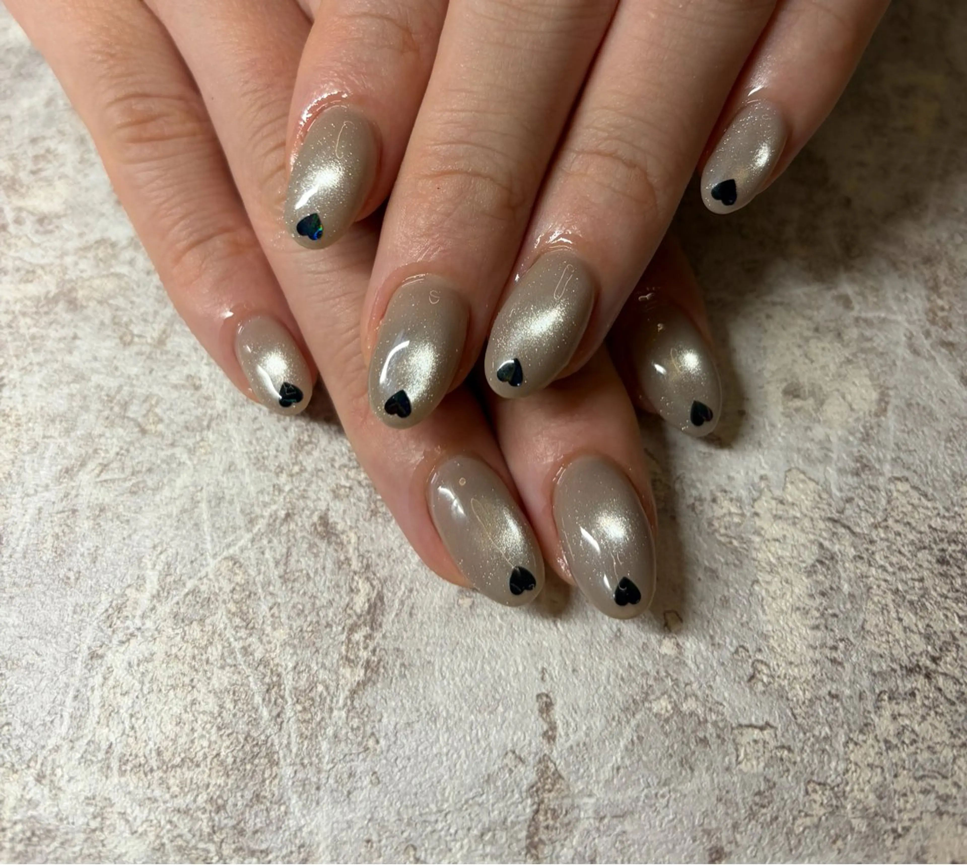 ネイル マグネットネイル 持ち込み Lowé所属・Lowé みるくのネイルデザイン