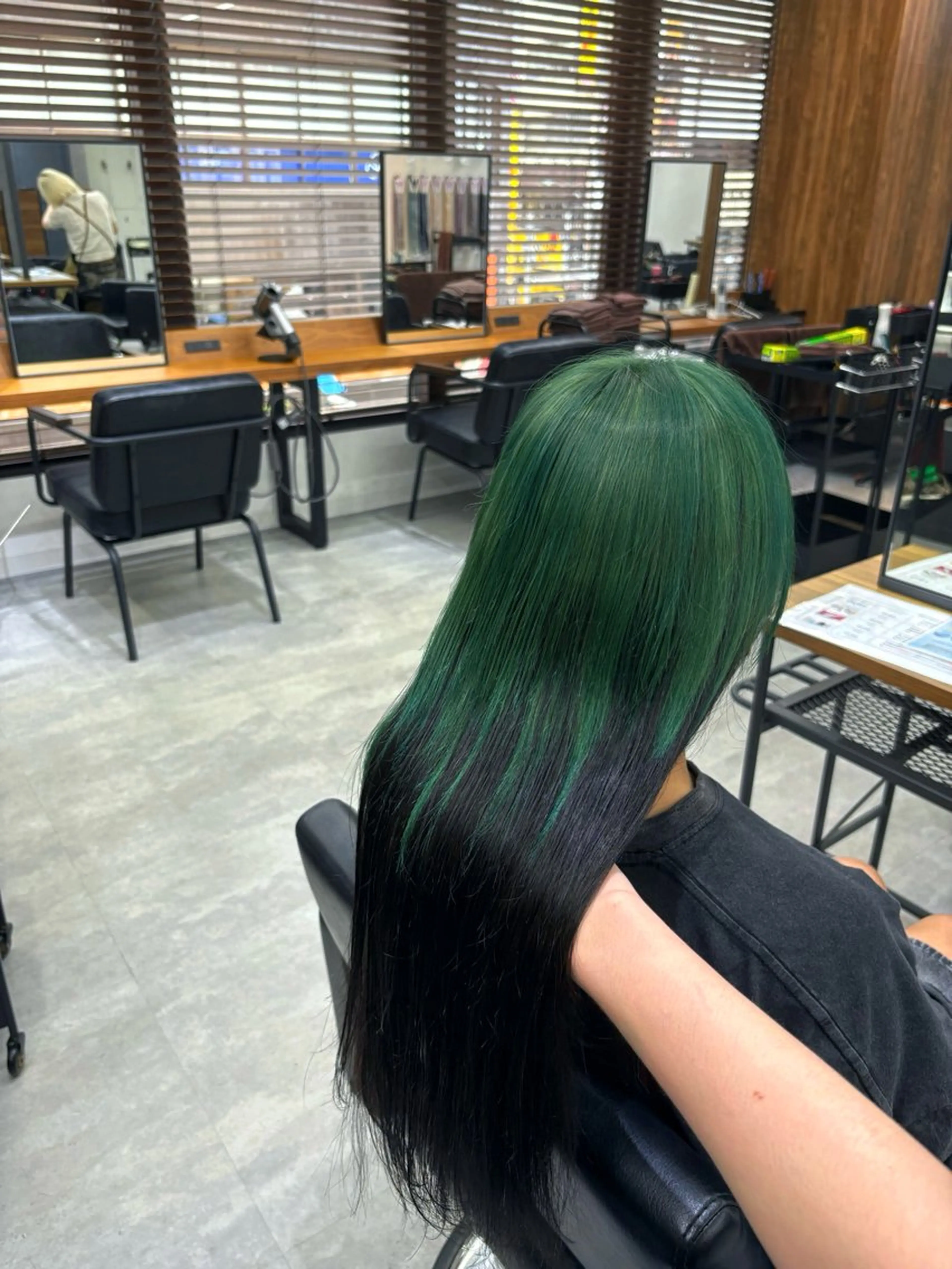 ロング カラー デザインカラー グラデーションカラー ハイライトカラー ハイトーンカラー インナーカラー ヘアカラー エクステ SHUNTA✨ NEXT/ブリーチのヘアスタイル