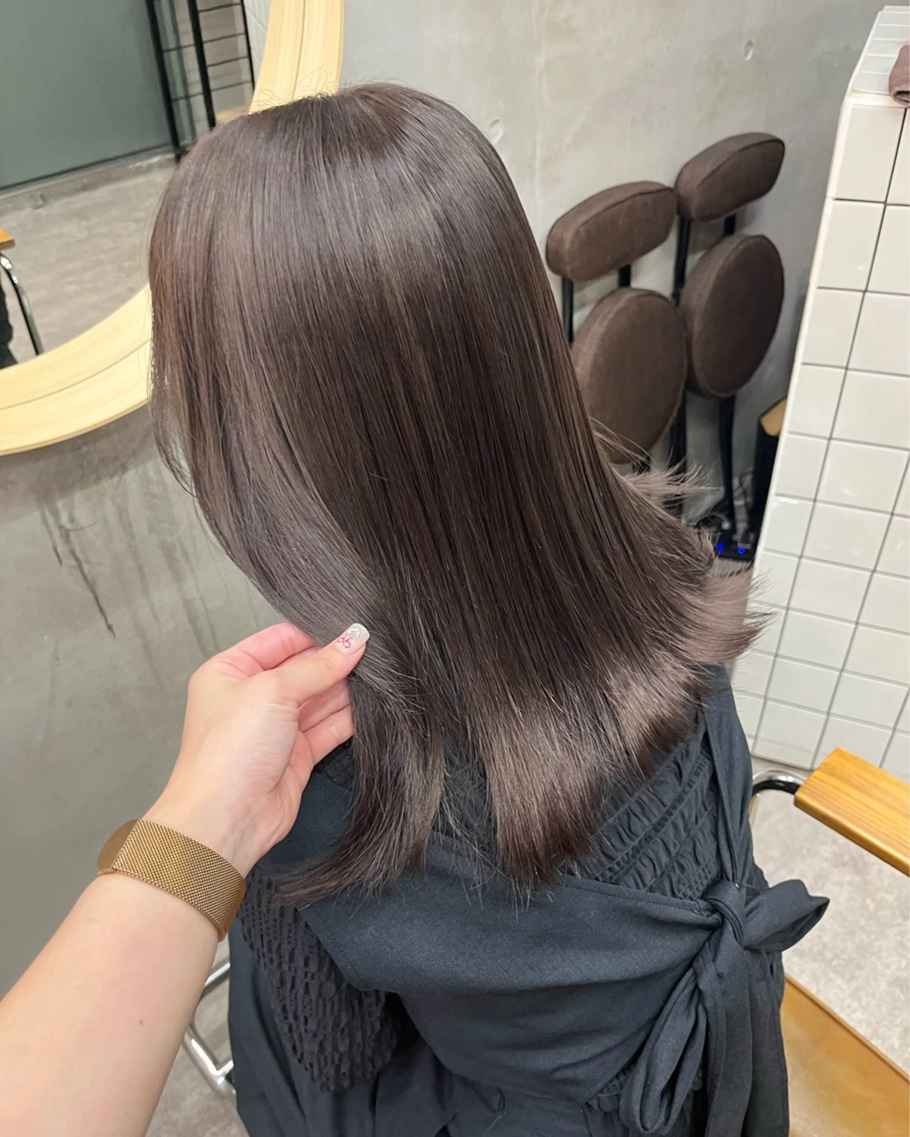 セミロング ヘアカラー 🤎𝐌𝐚𝐨⌇ お悩み解決美容師🤎のヘアスタイル