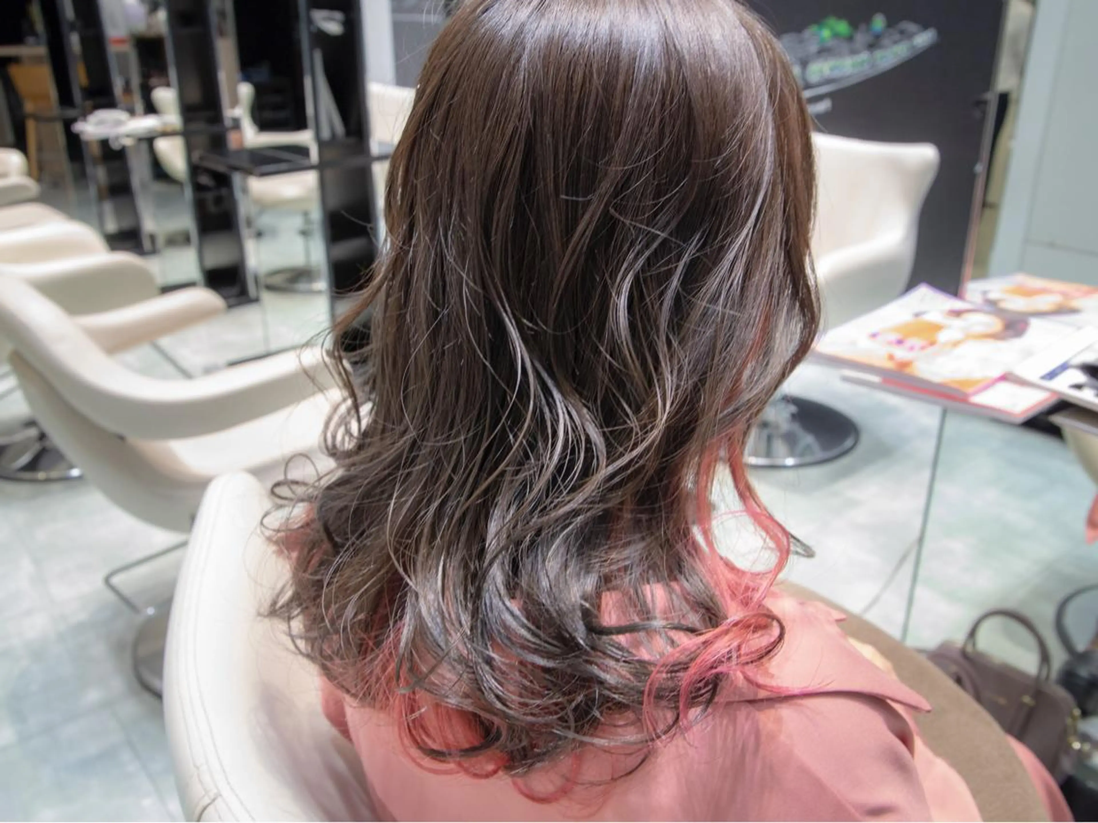 セミロング カラー Re:ta Hair 飯田淳平のヘアスタイル