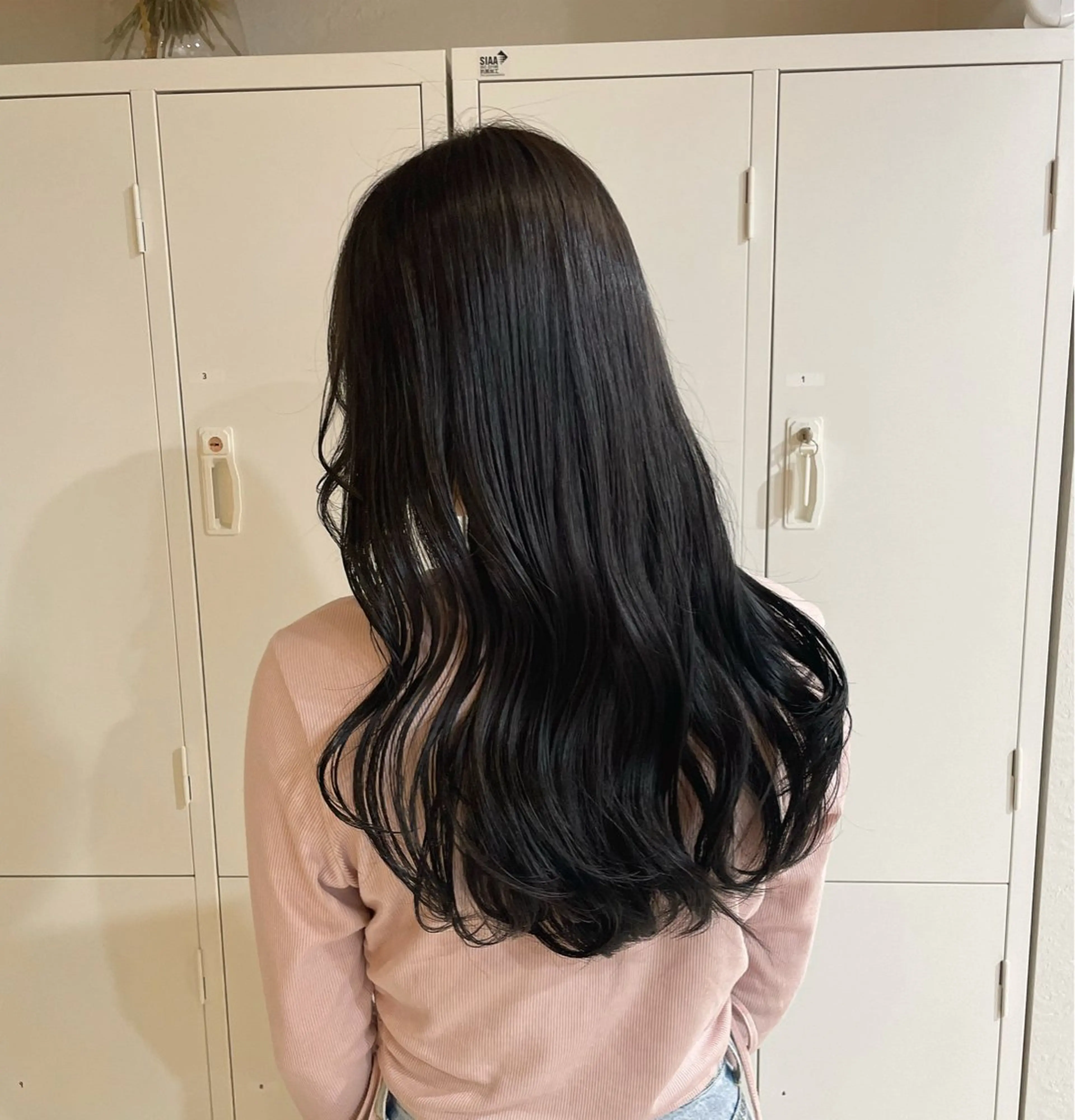 セミロング ヘアカラー トリートメント 透明感ベージュカラー yumekaのヘアスタイル