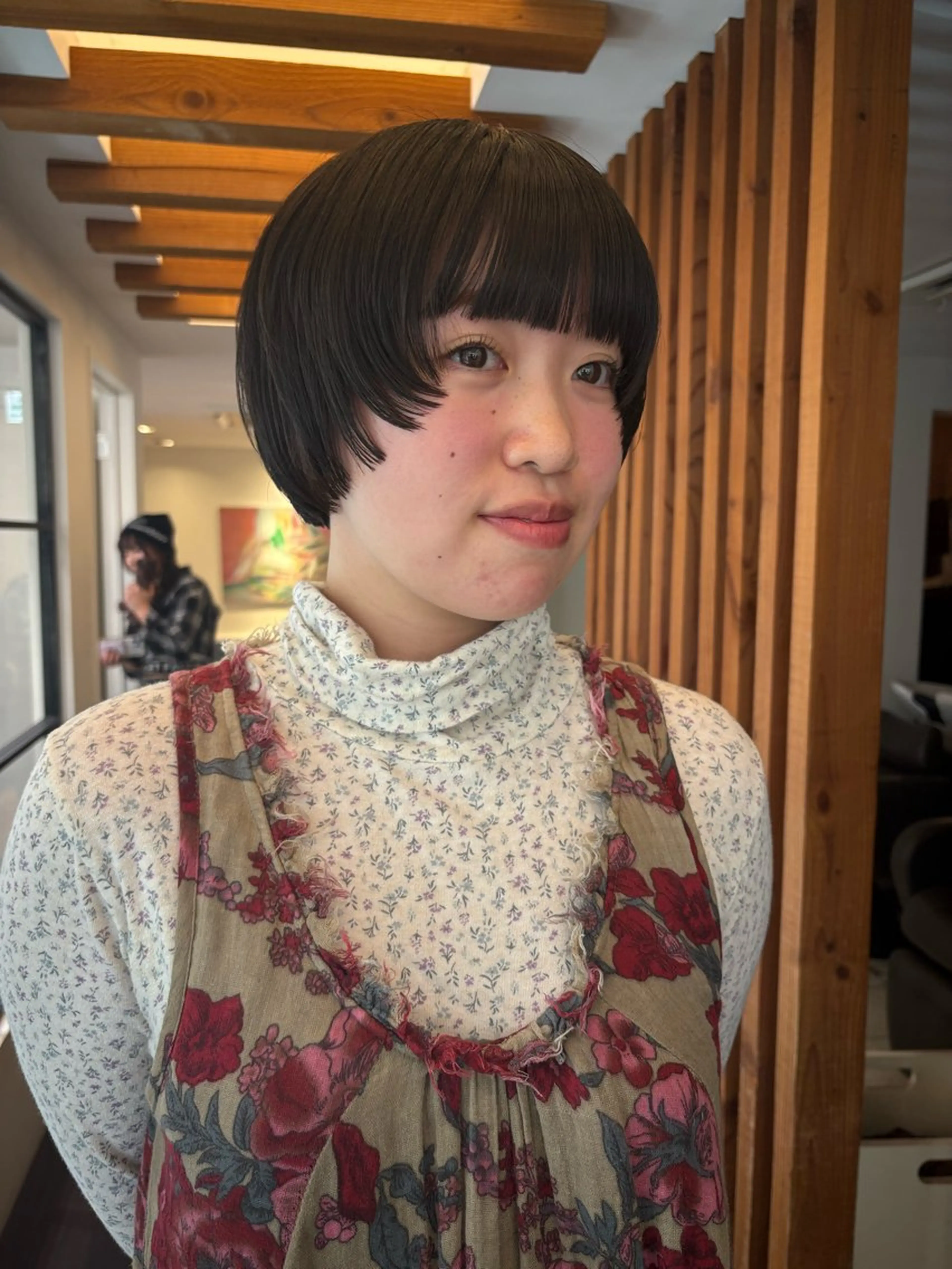 ショート ショートヘア リカ/ハイトーン ・オリーブ🍀のヘアスタイル