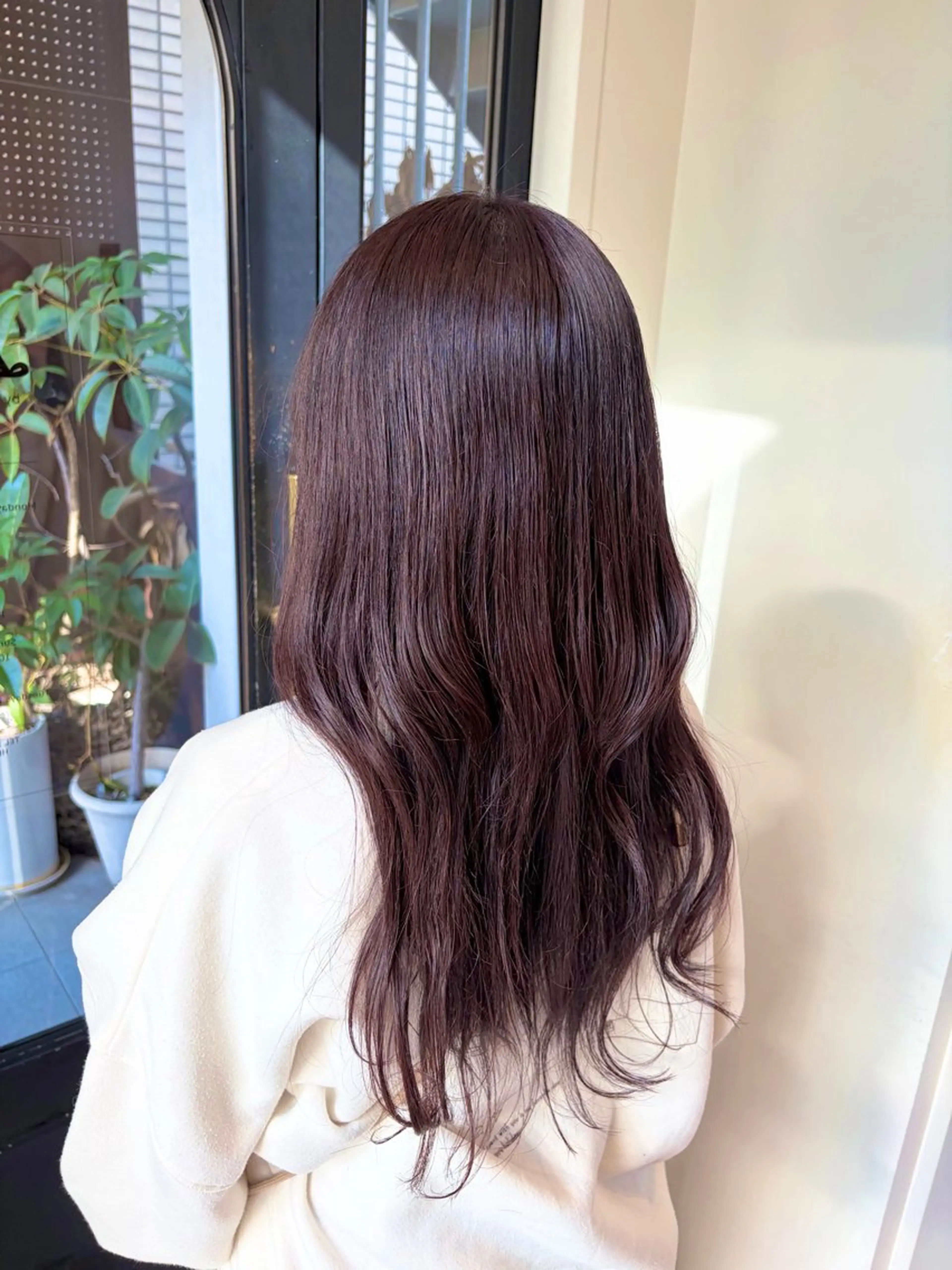 ロング カラー パーマ ヘアアレンジ ピンクカラー ピンクパープル パープルカラー トリートメント クリスマス ヘアカラー ローネス銀座店所属・森山 陽菜のヘアスタイル