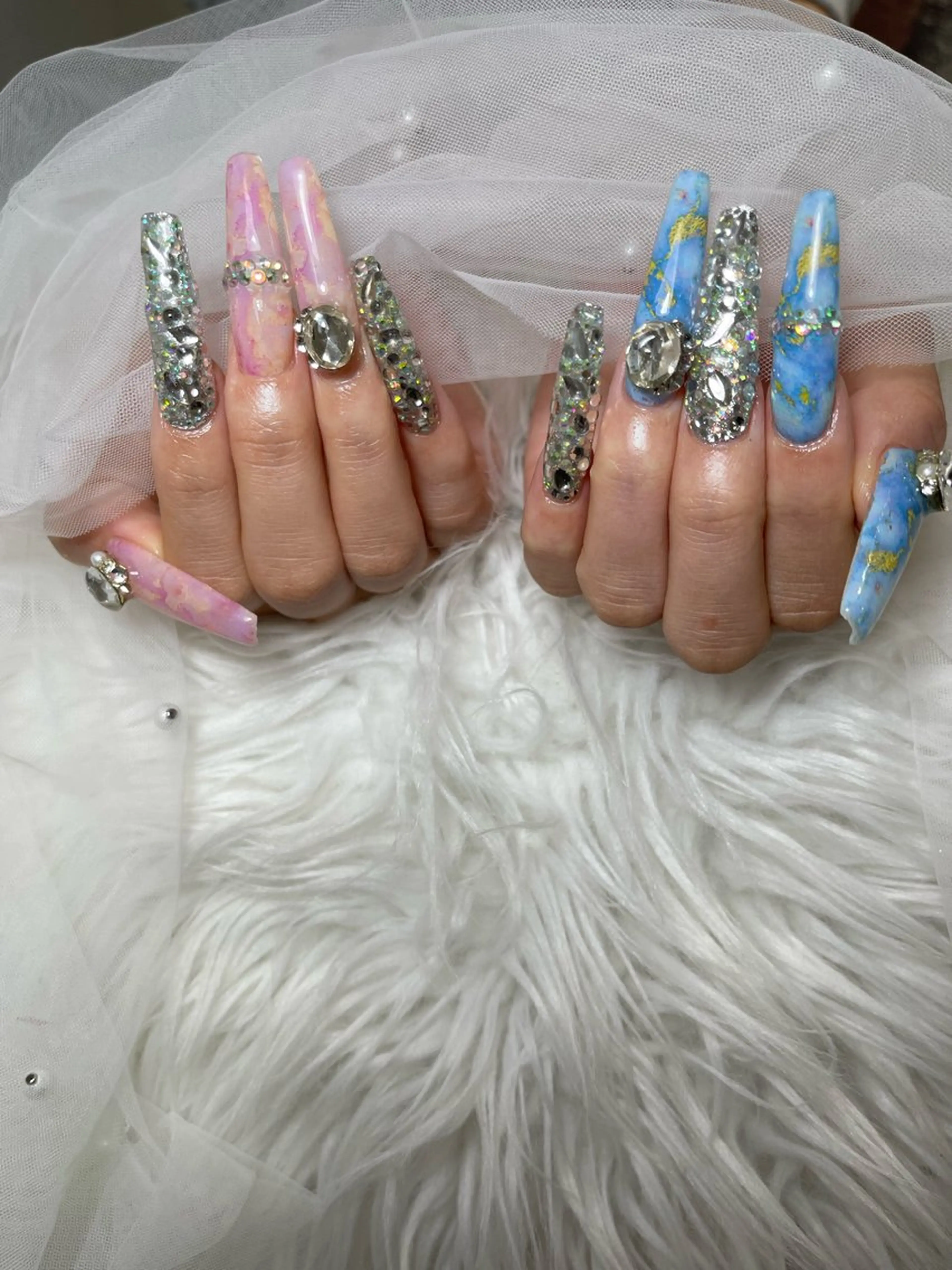 ネイル ハンドネイル 🌈 Laule'aのネイルデザイン
