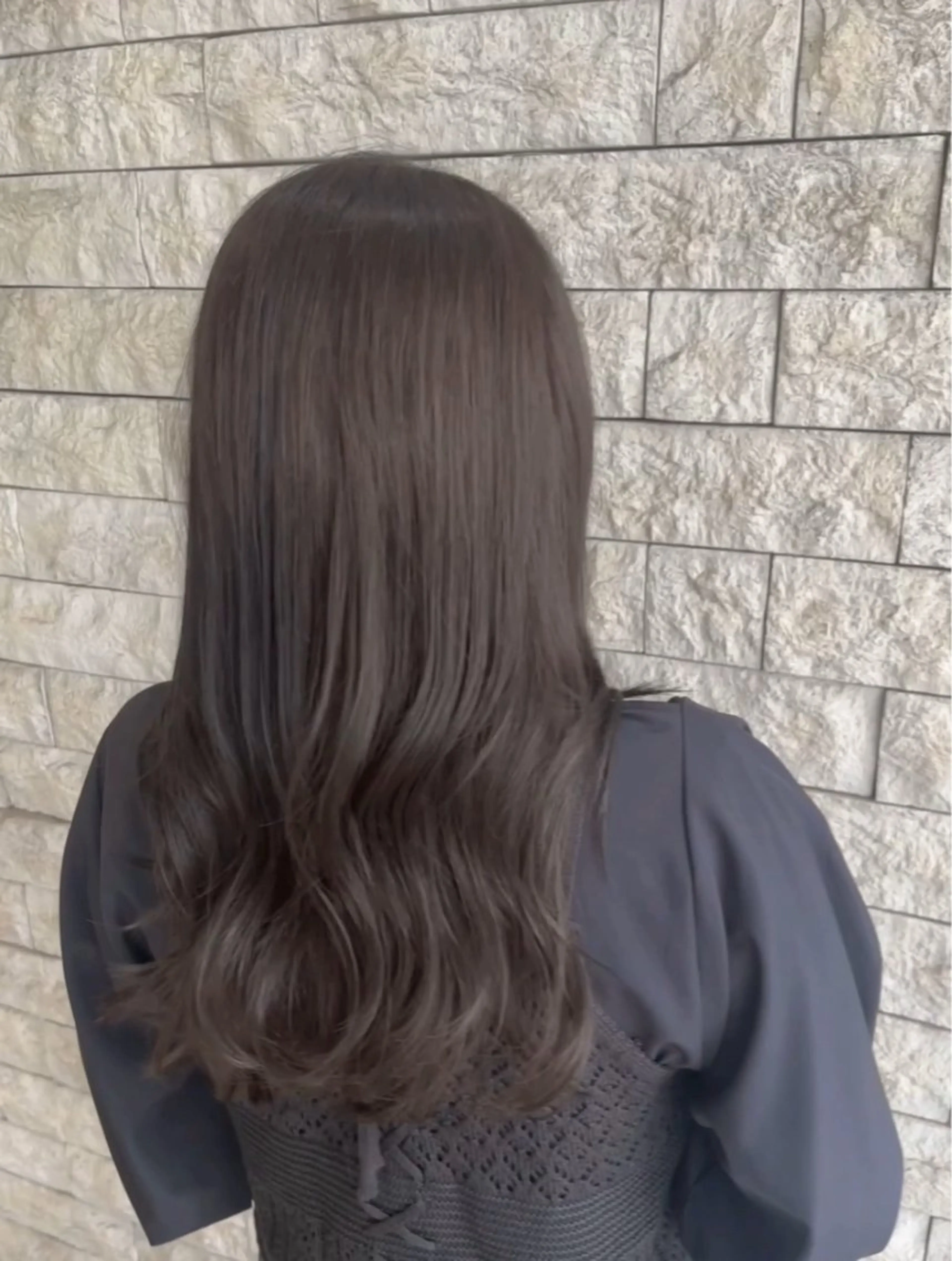 ロング カラー アッシュ アッシュブラウン ブラウンカラー 透明感カラー カット ヘアカラー トリートメント 透明感カラー／ 艶感カラー／RAMUのヘアスタイル