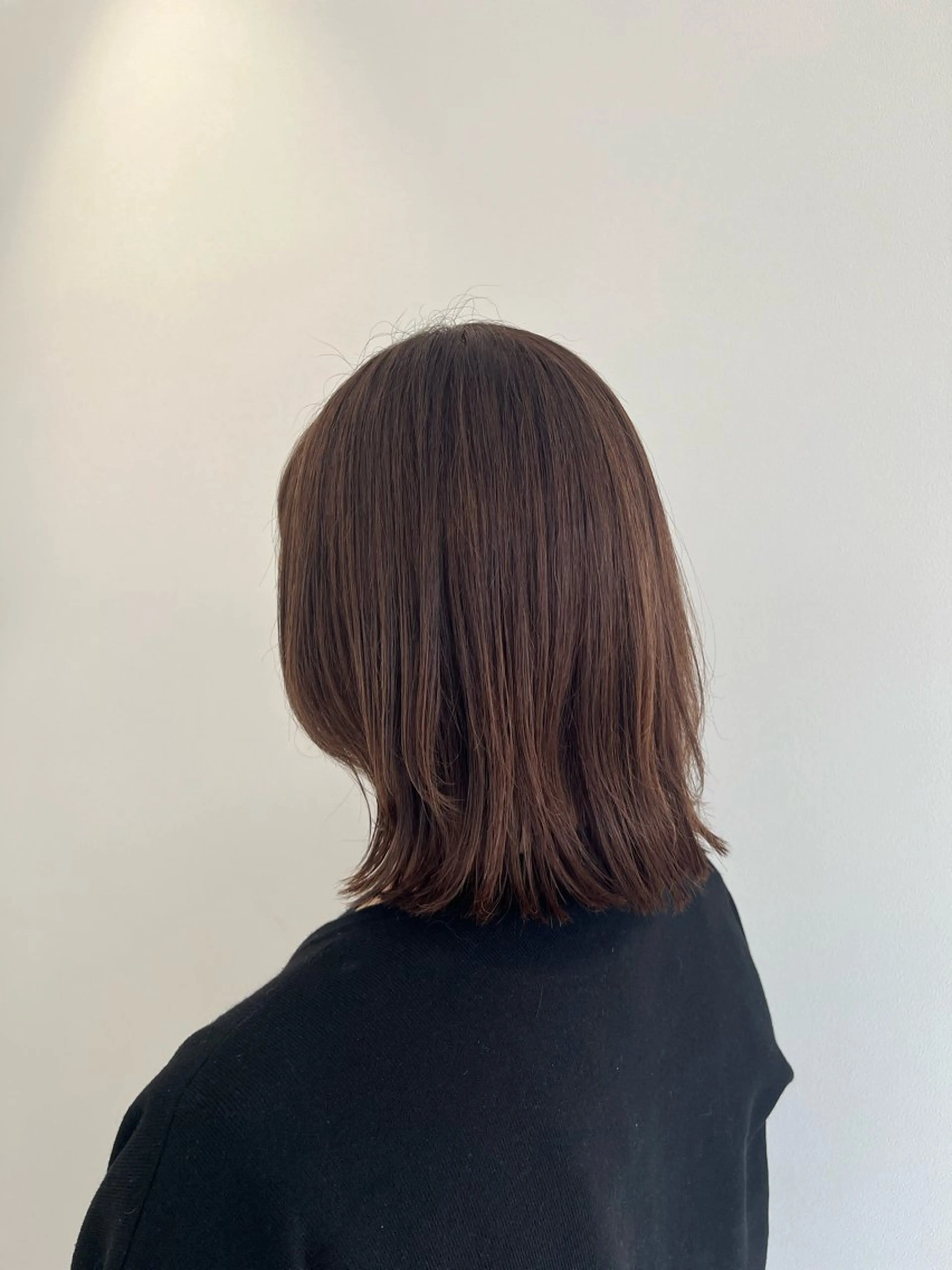 ミディアム カラー 加美山 芽衣のヘアスタイル
