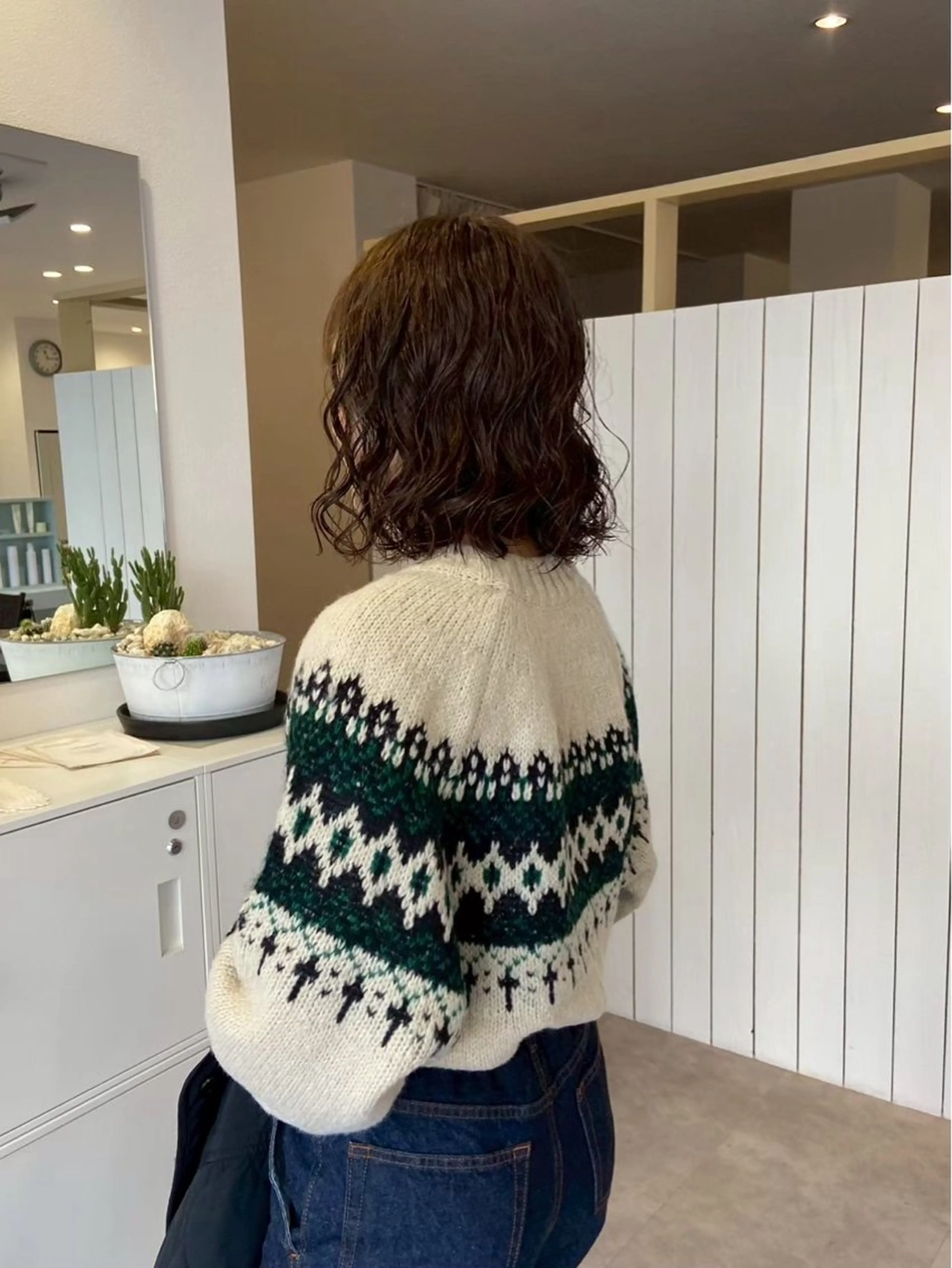 ミディアム 新井 美優のヘアスタイル