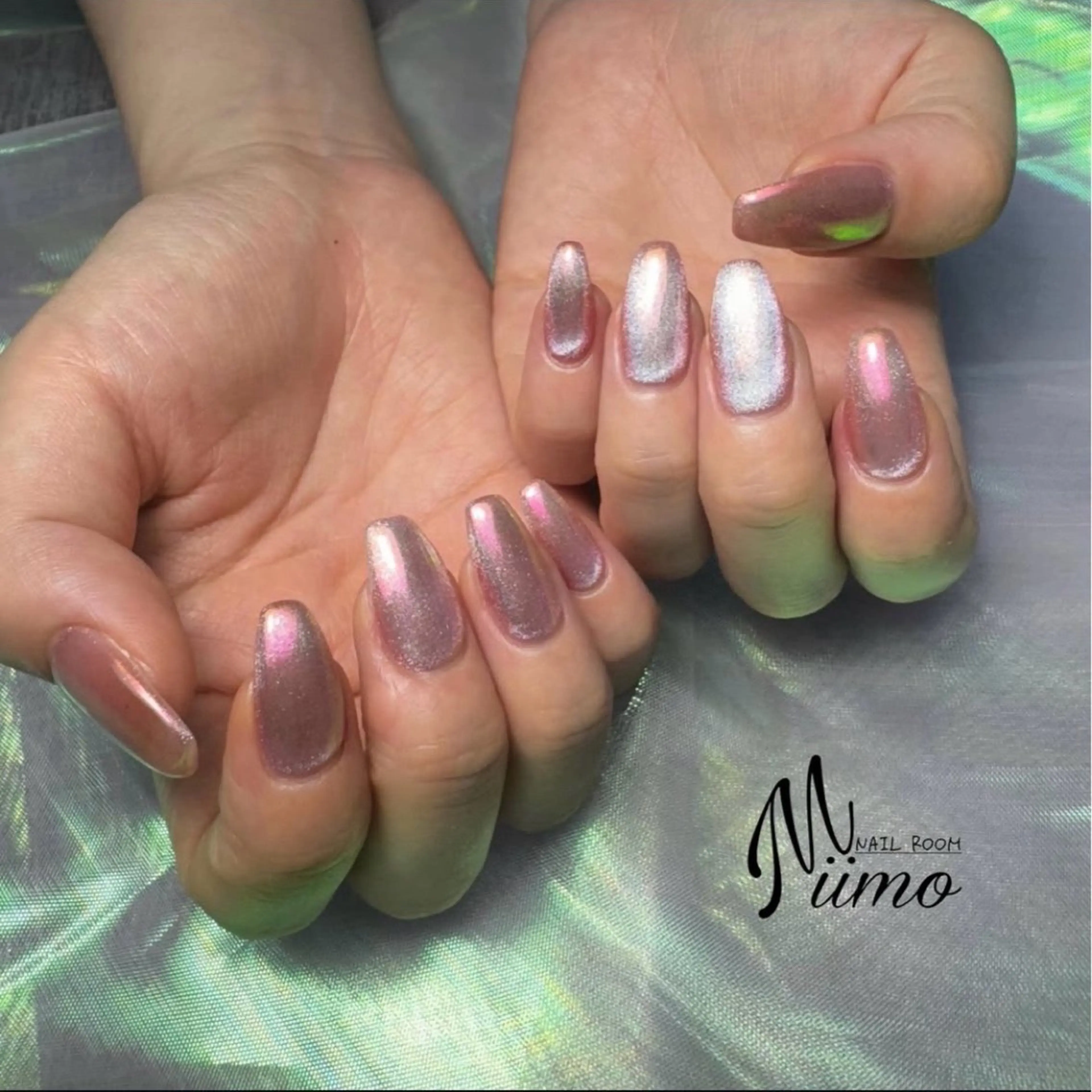 ネイル Miimo💅🏻 ほのか ·͜·♡のネイルデザイン