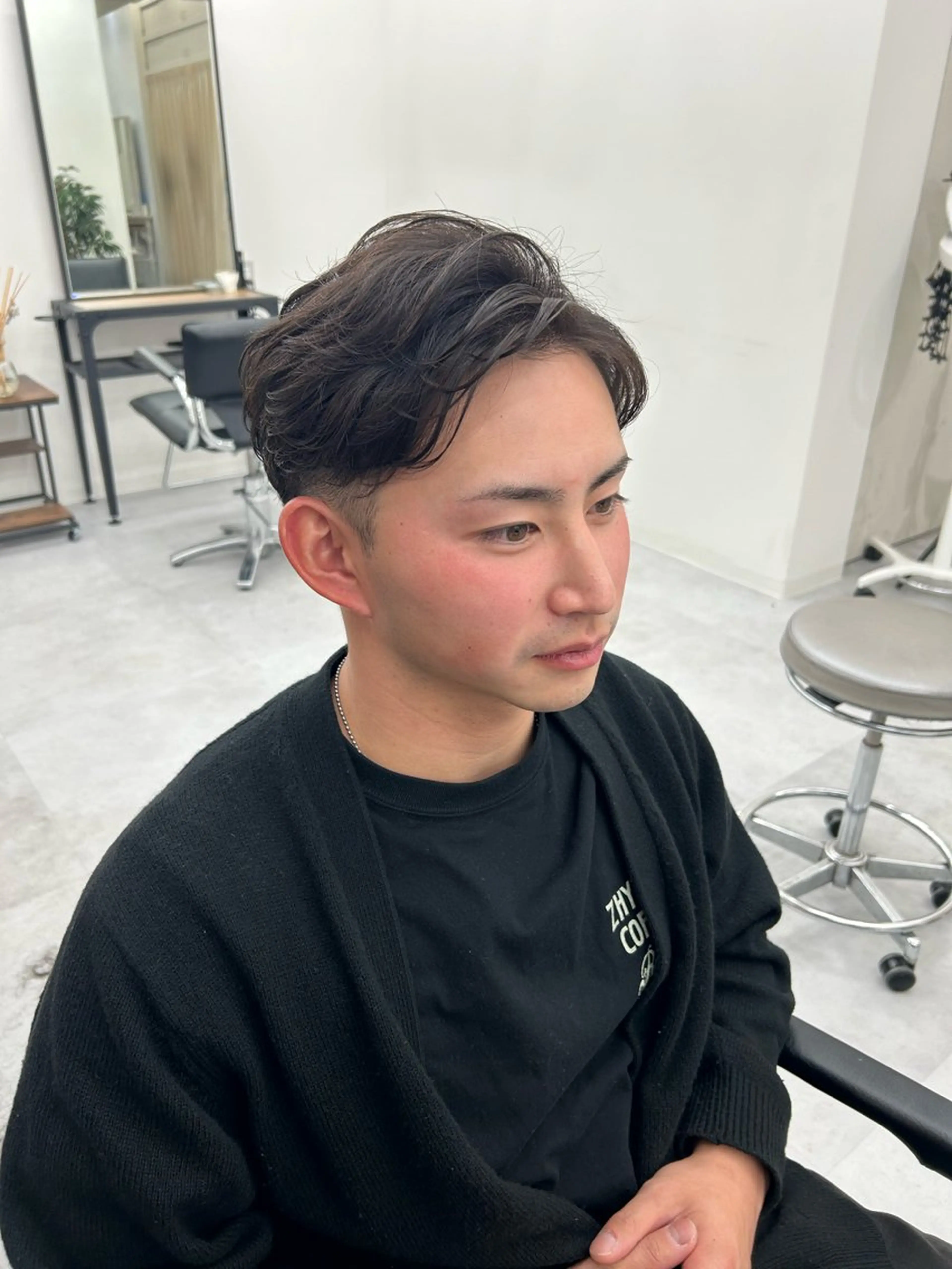 パーマ レイヤー ハイトーン 暖色⭐︎KANAKOのヘアスタイル
