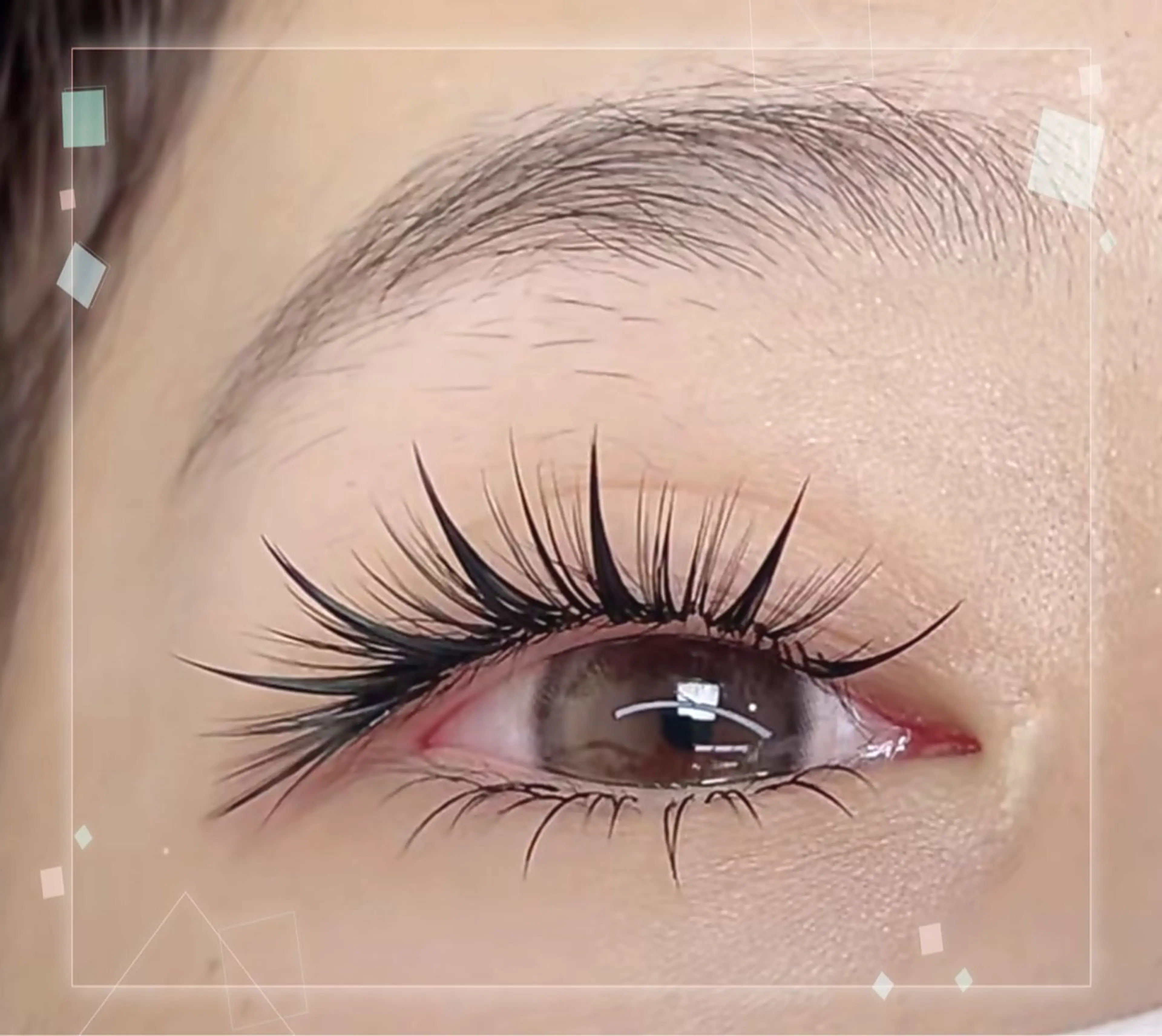 マツエク・マツパ マツエク AngelChris ビューティーサロンのネイルデザイン