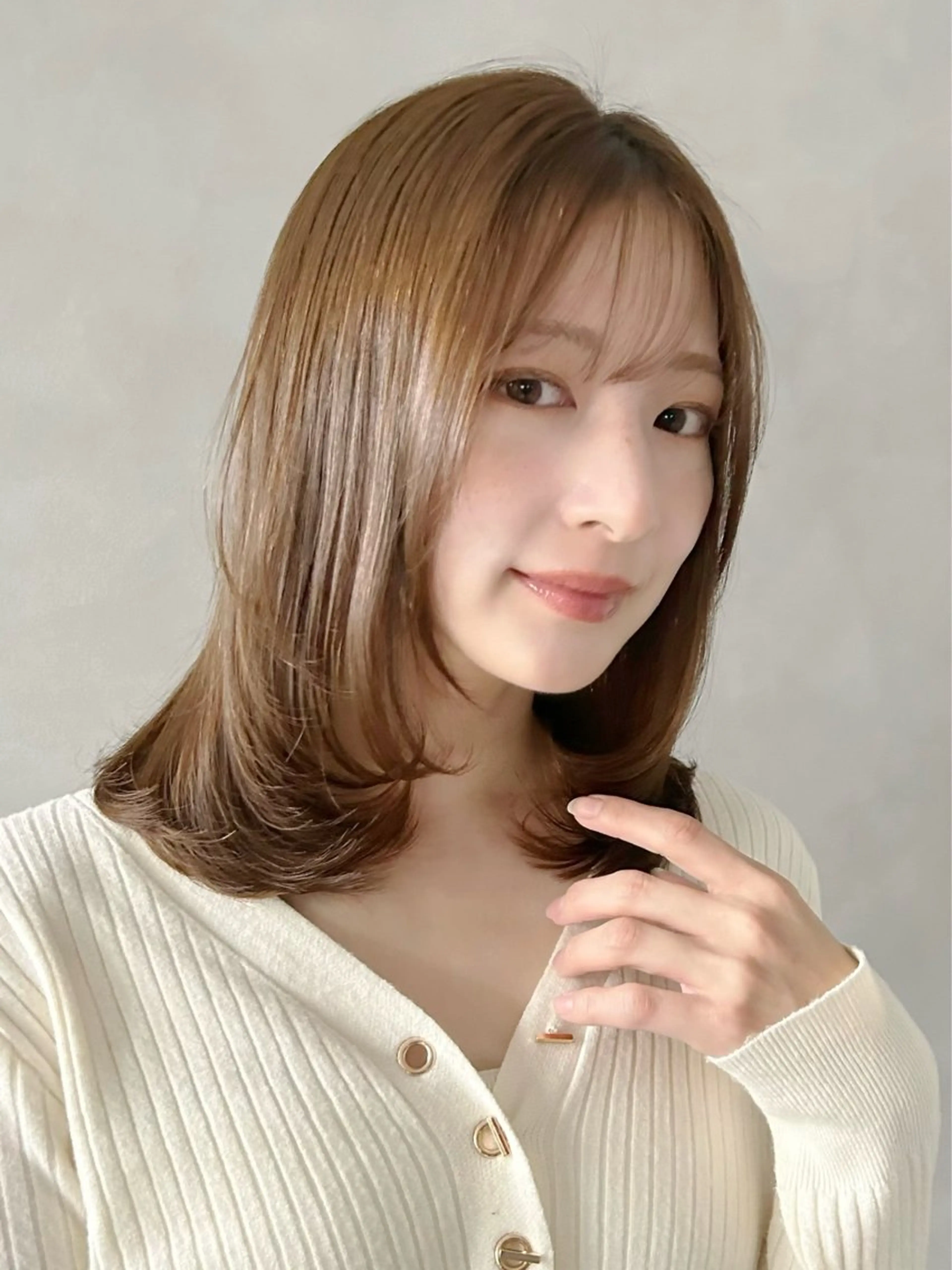 ミディアム カラー ミディアムレイヤー レイヤーカット カット ヘアカラー 池袋/小顔レイヤー/ 顔まわり/taigaのヘアスタイル