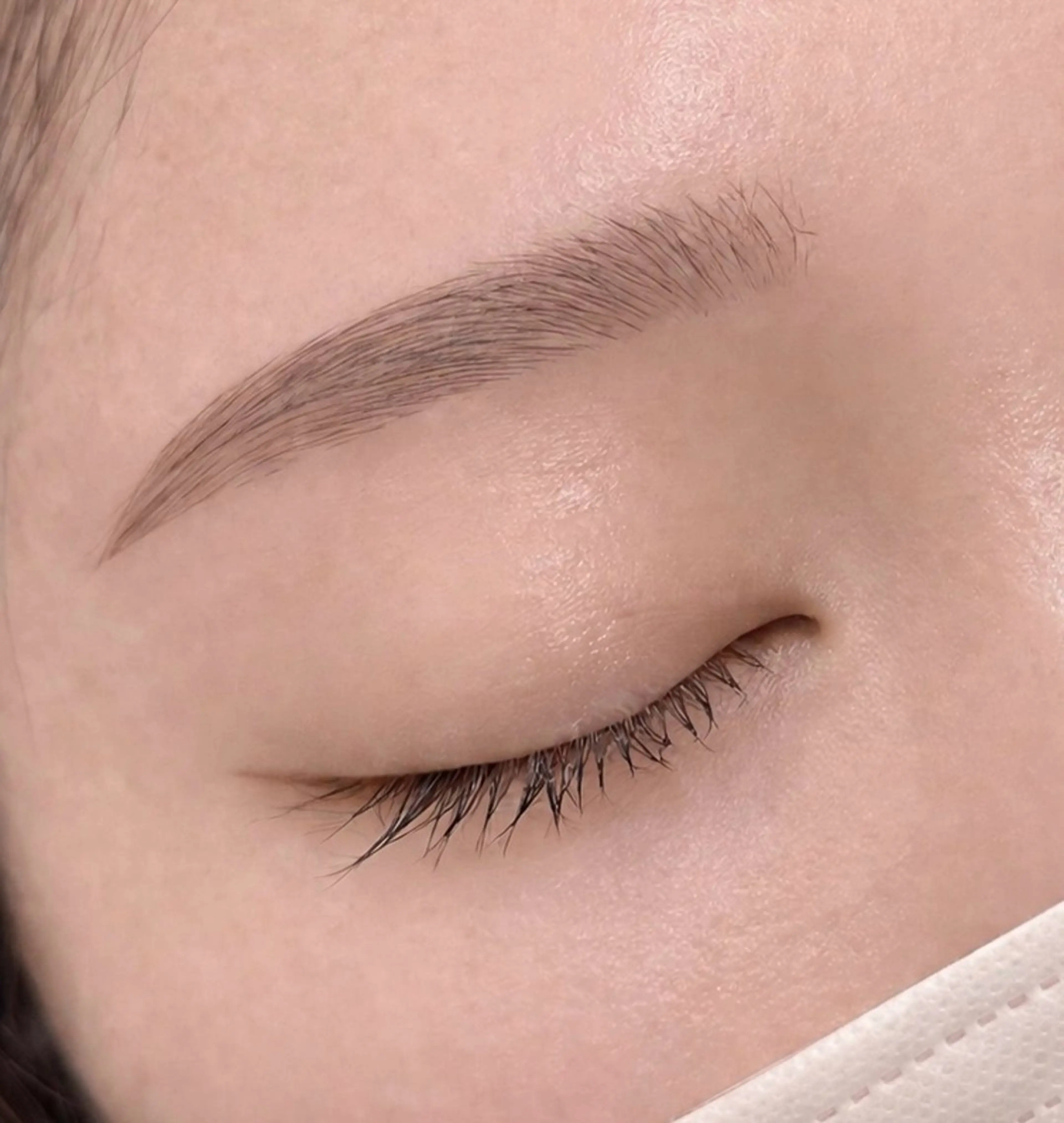 【✨アイブロウ✨】眉毛Wax⭐️間引き＋カット込み✂️必ず予約リクエストからお願いしますの写真