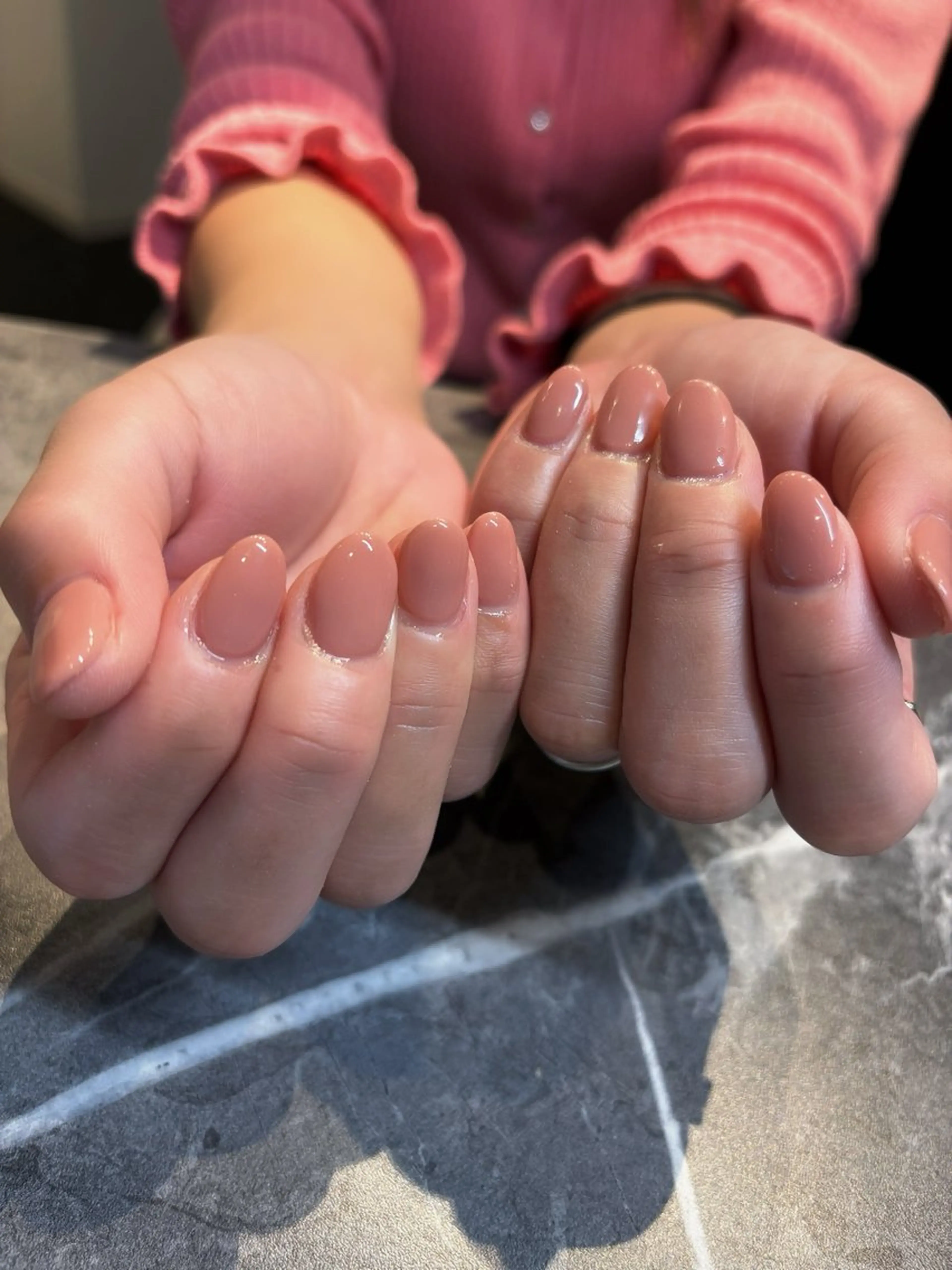 ネイル オフィスネイル ピンク ピンクベージュ 春ネイル ハンドネイル Nail room Cé所属・china 🌙.・+のネイルデザイン