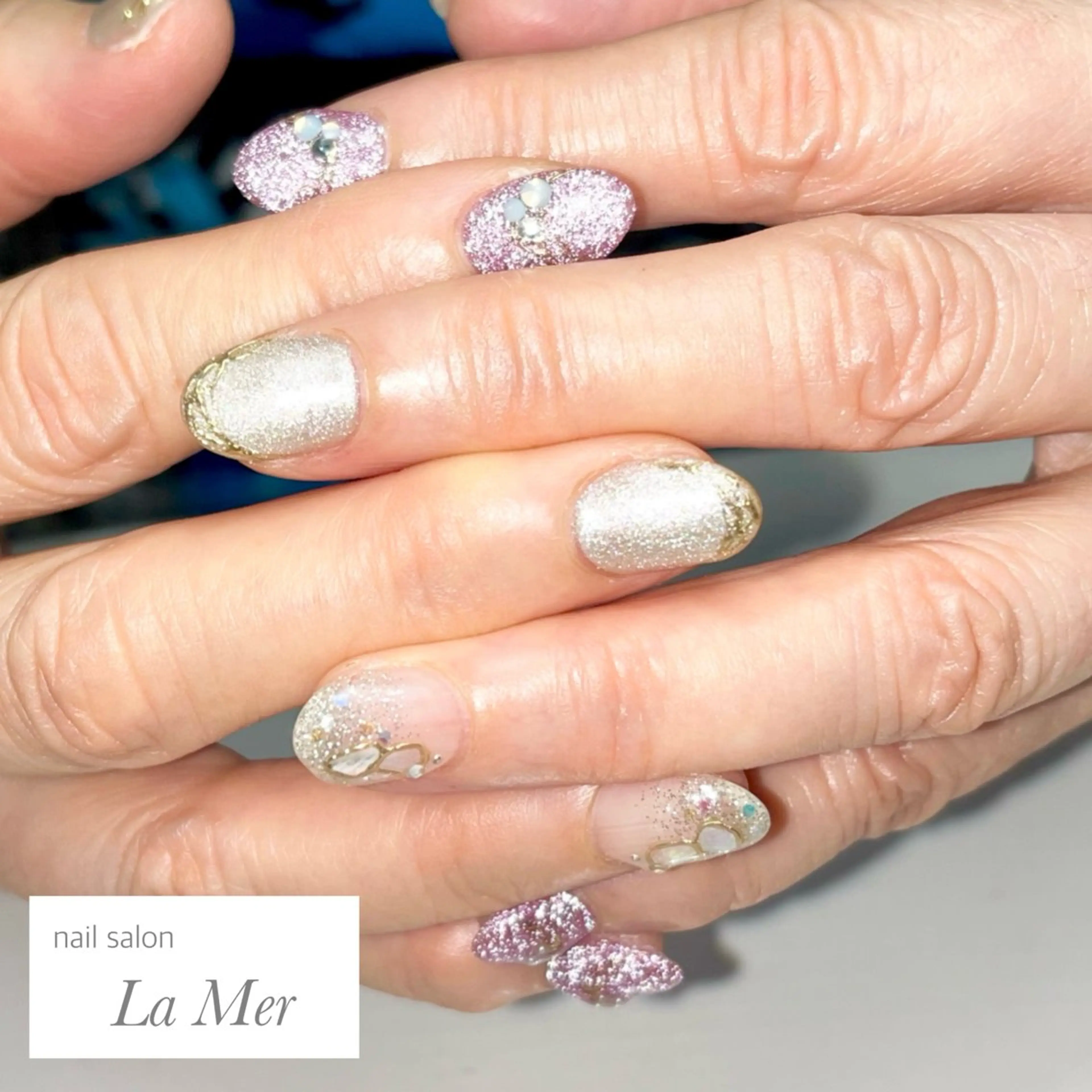 ネイル フラッシュネイル ゴールド キラキラネイル マグネットネイル ミラーネイル ハンドネイル nailsalon La Merのネイルデザイン