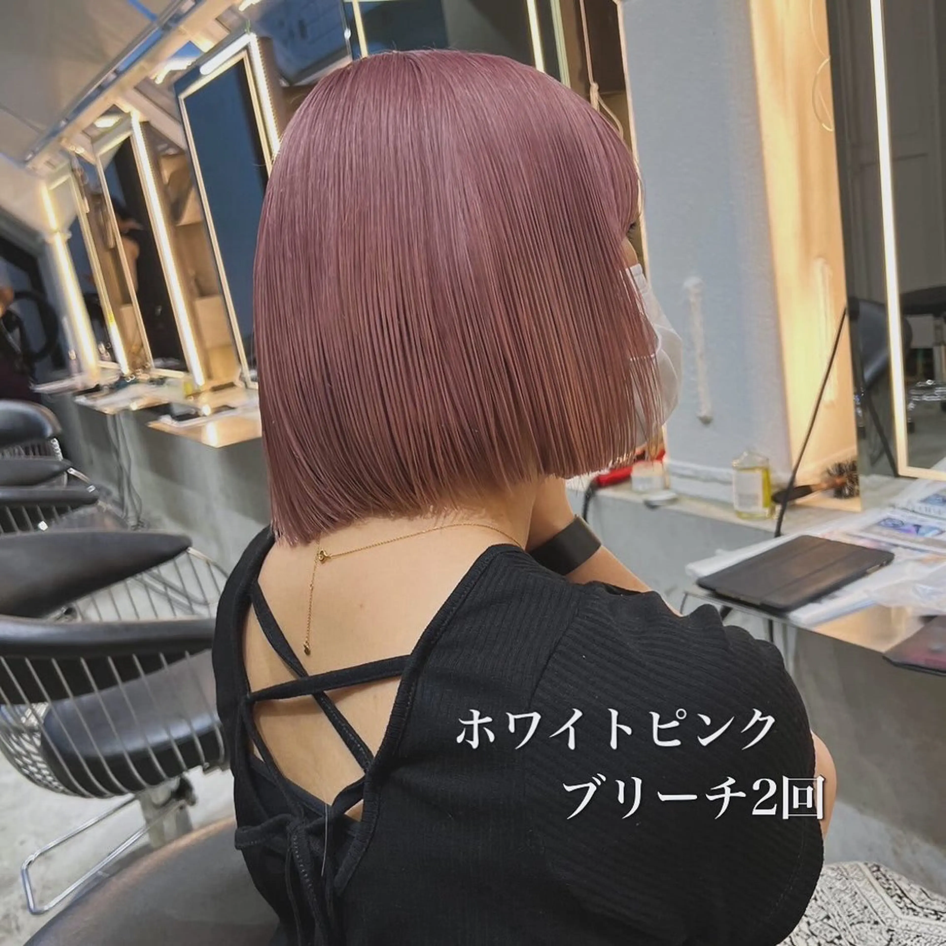 ショート カラー ブリーチ ダブルカラー ピンクカラー ホワイトピンク カット ヘアカラー トリートメント ブリーチ特化 梅田本多翔のヘアスタイル