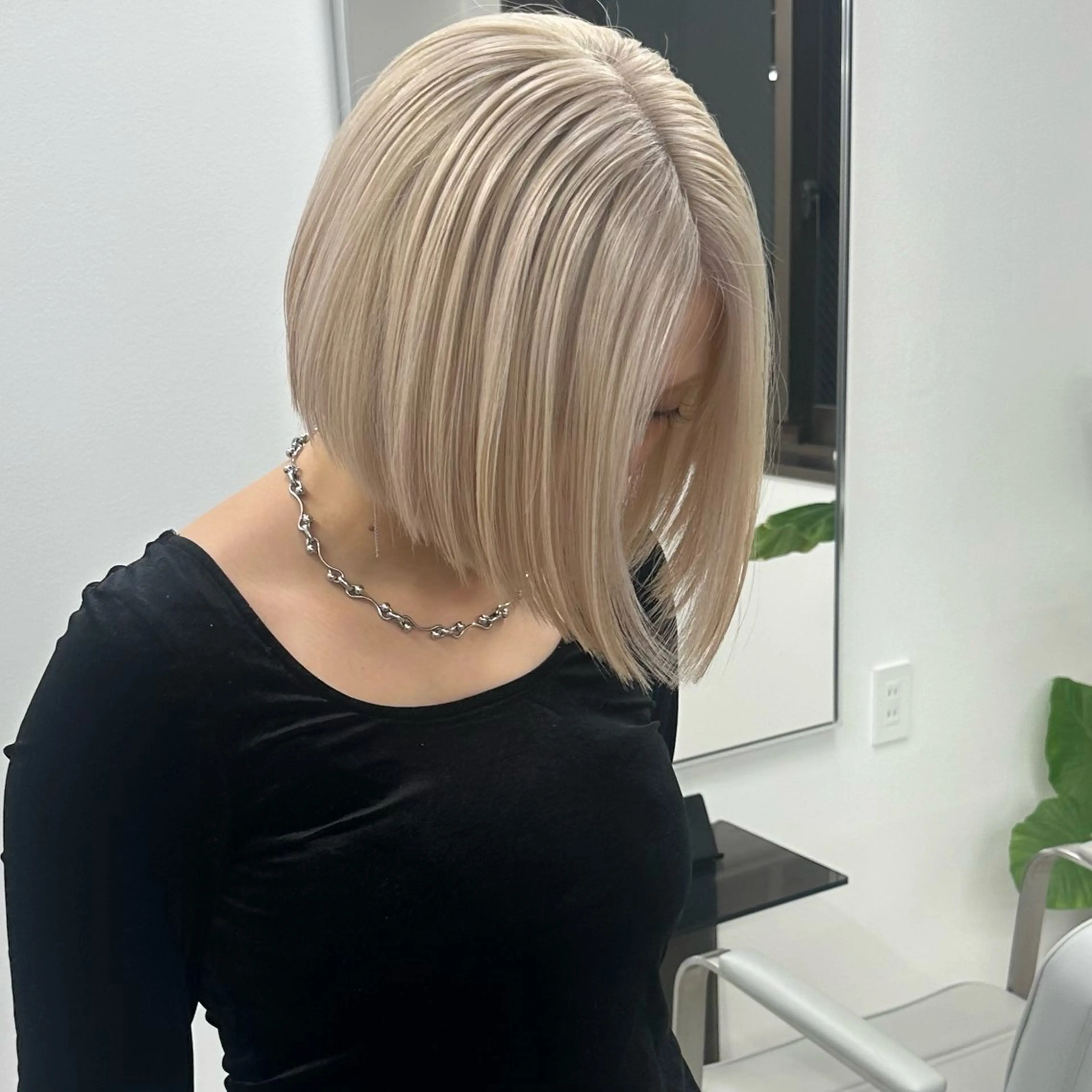 ミディアム カラー 抜きっぱなしブロンド ブロンド ヘアカラー トリートメント ブリーチ/ベージュ /natsumiのヘアスタイル