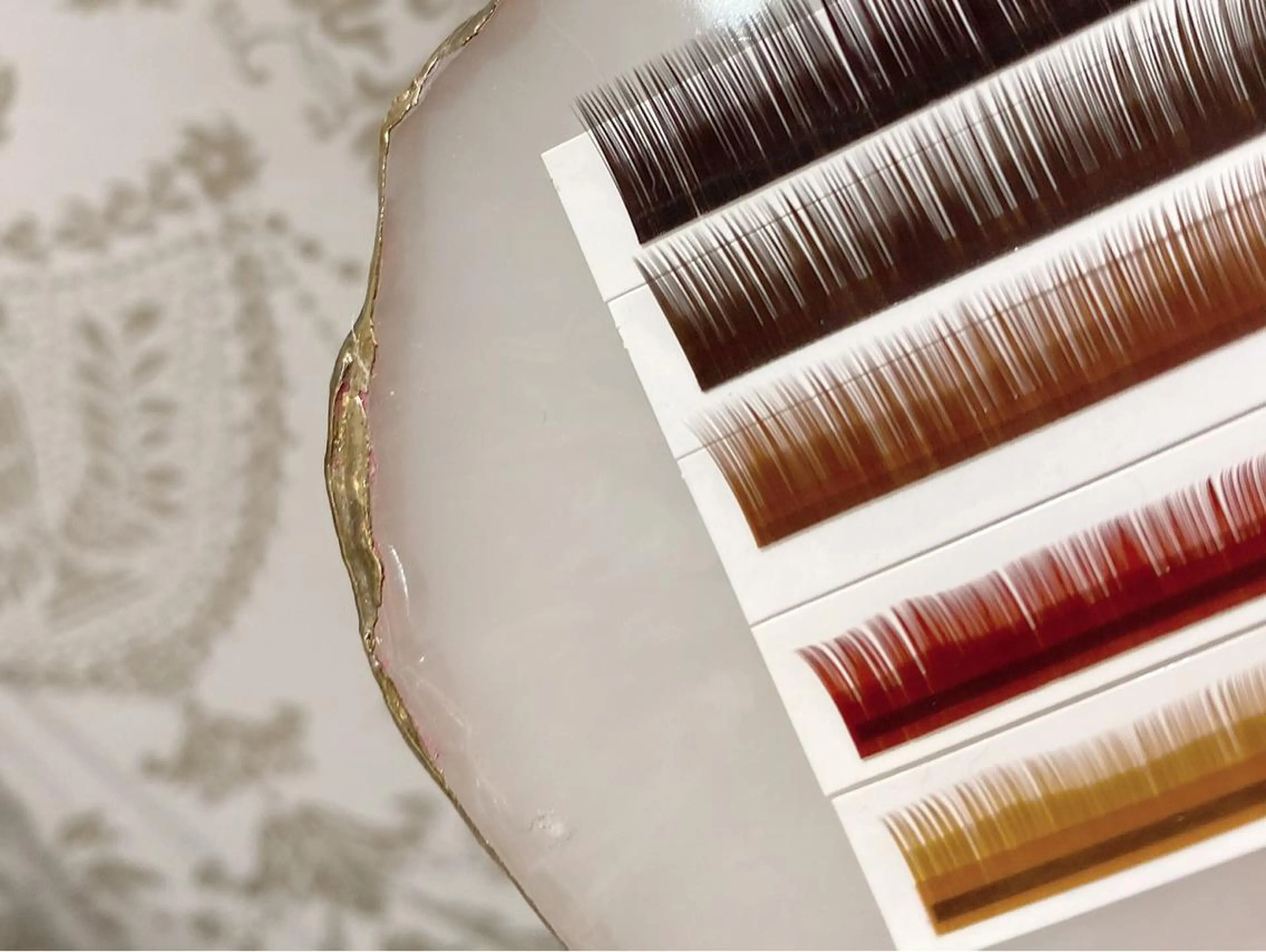 カラーエクステ 120本迄🎨🖤 (フラット＋550円) 【再来6000円 】の写真