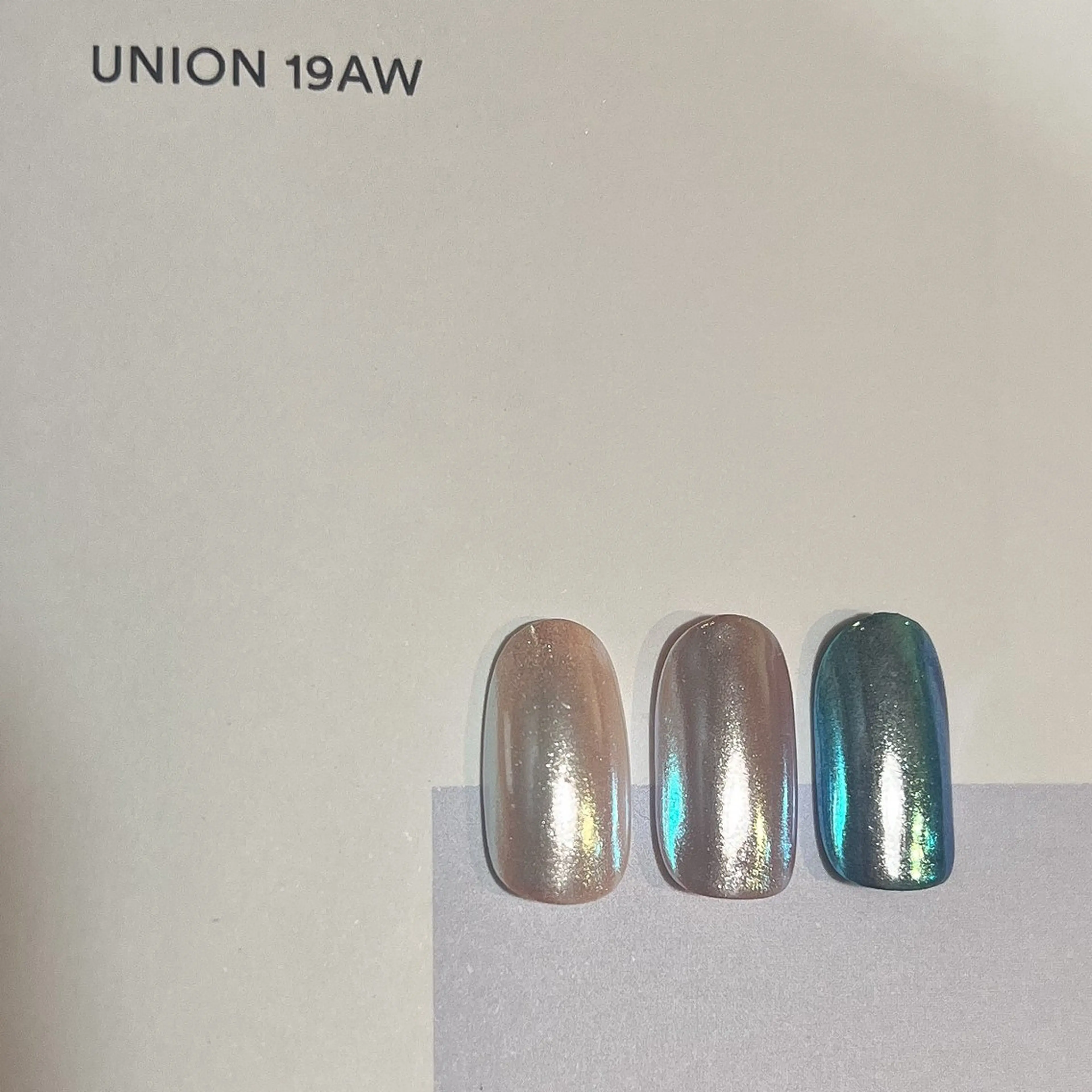 ネイル ハンドネイル nailsalon ULLのネイルデザイン