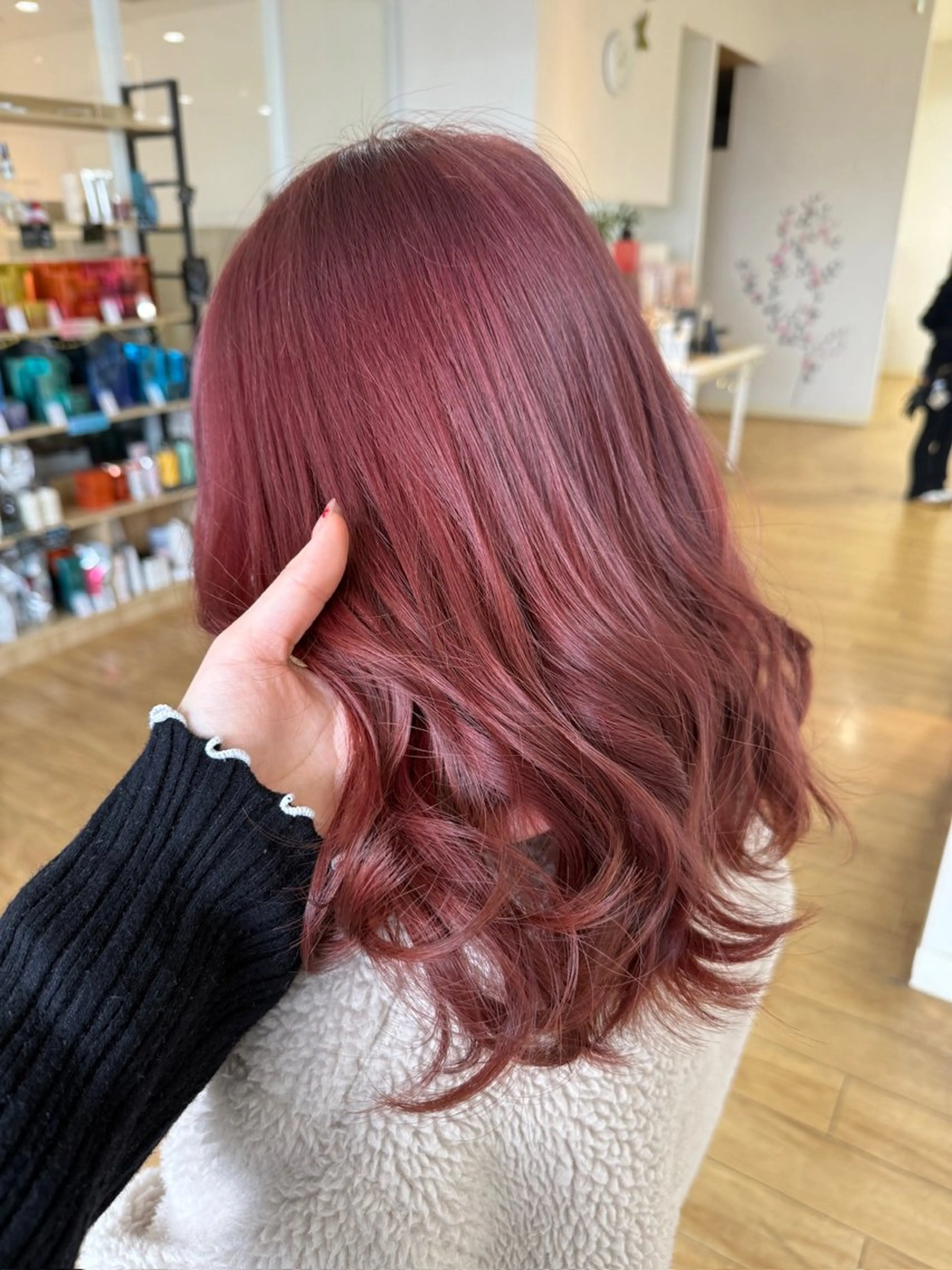 ミディアム カラー ベージュカラー ブリーチ ピンクカラー ピンクベージュ ヘアカラー トリートメント 鹿児島 聖来のヘアスタイル