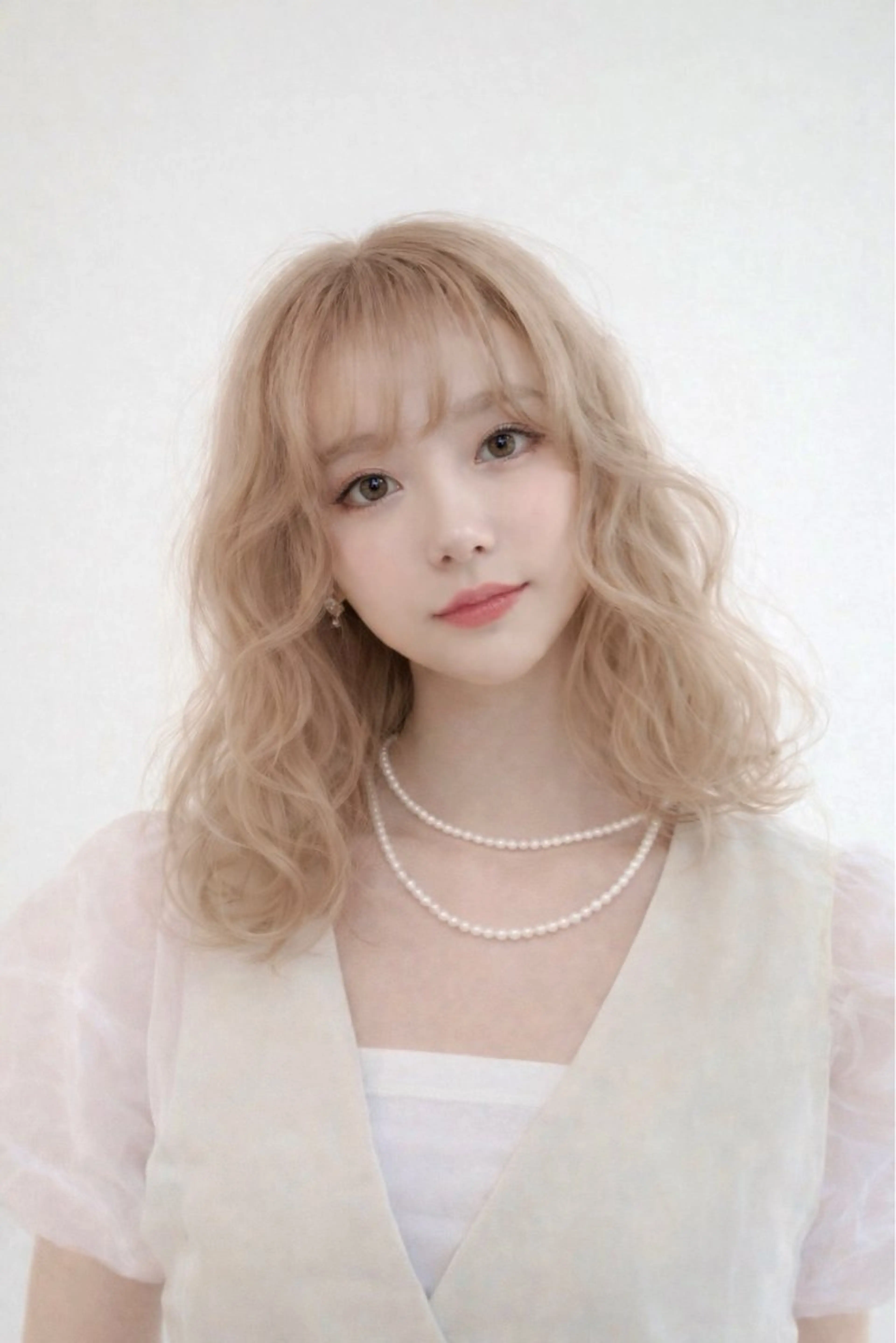 セミロング カット ヘアカラー ヘアセット 透明感カラー✨️山内 七鐘のヘアスタイル