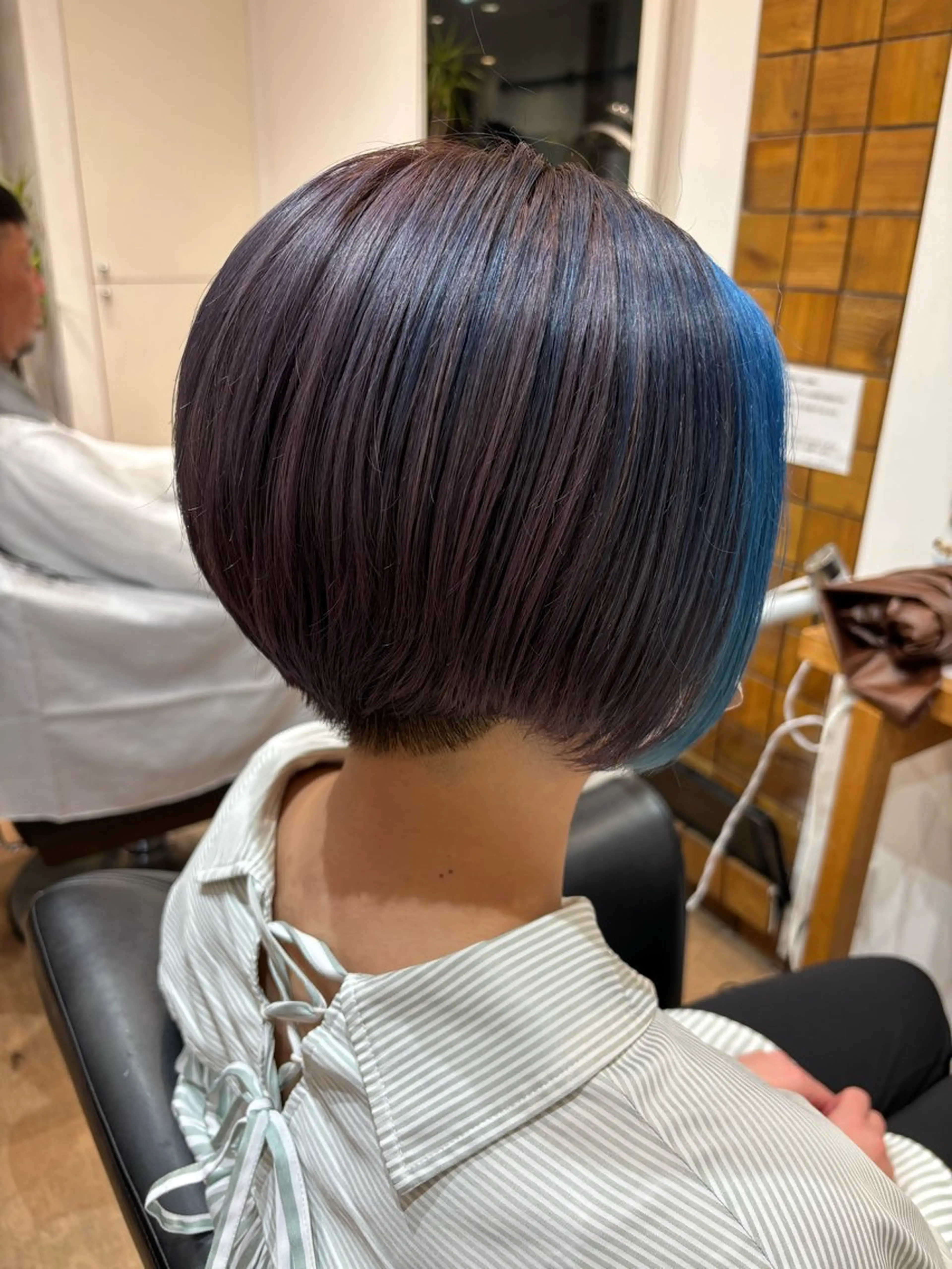 ショート カラー ブルーカラー 透明感カラー イヤリングカラー イルミナカラー ボブ 秋山知穂ショート/ 縮毛矯正はお任せ🧸のヘアスタイル