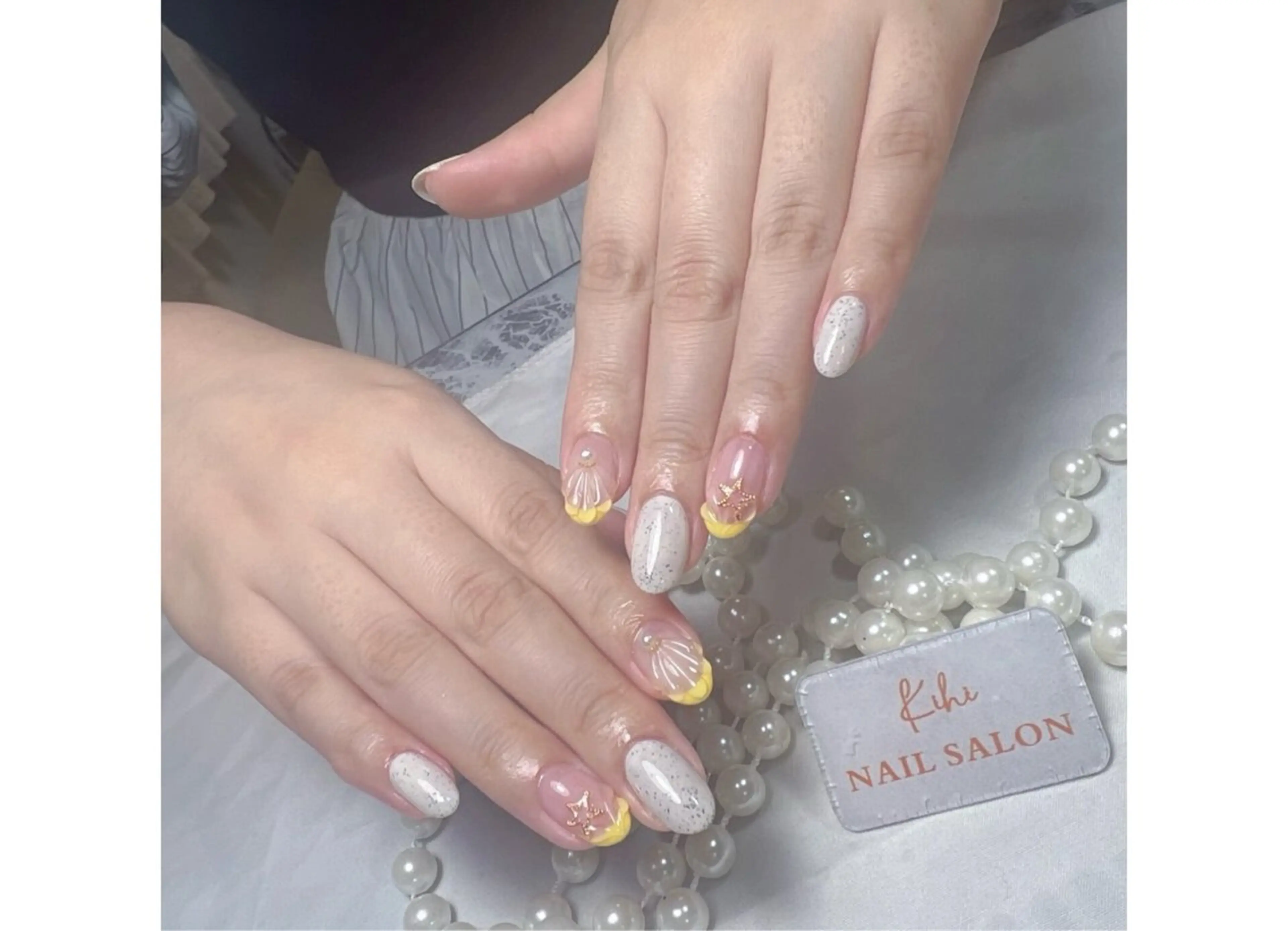 ネイル チークネイル フレンチネイル ジェルネイル グラデーション 韓国ネイル ハンドネイル 清水 ユナのネイルデザイン