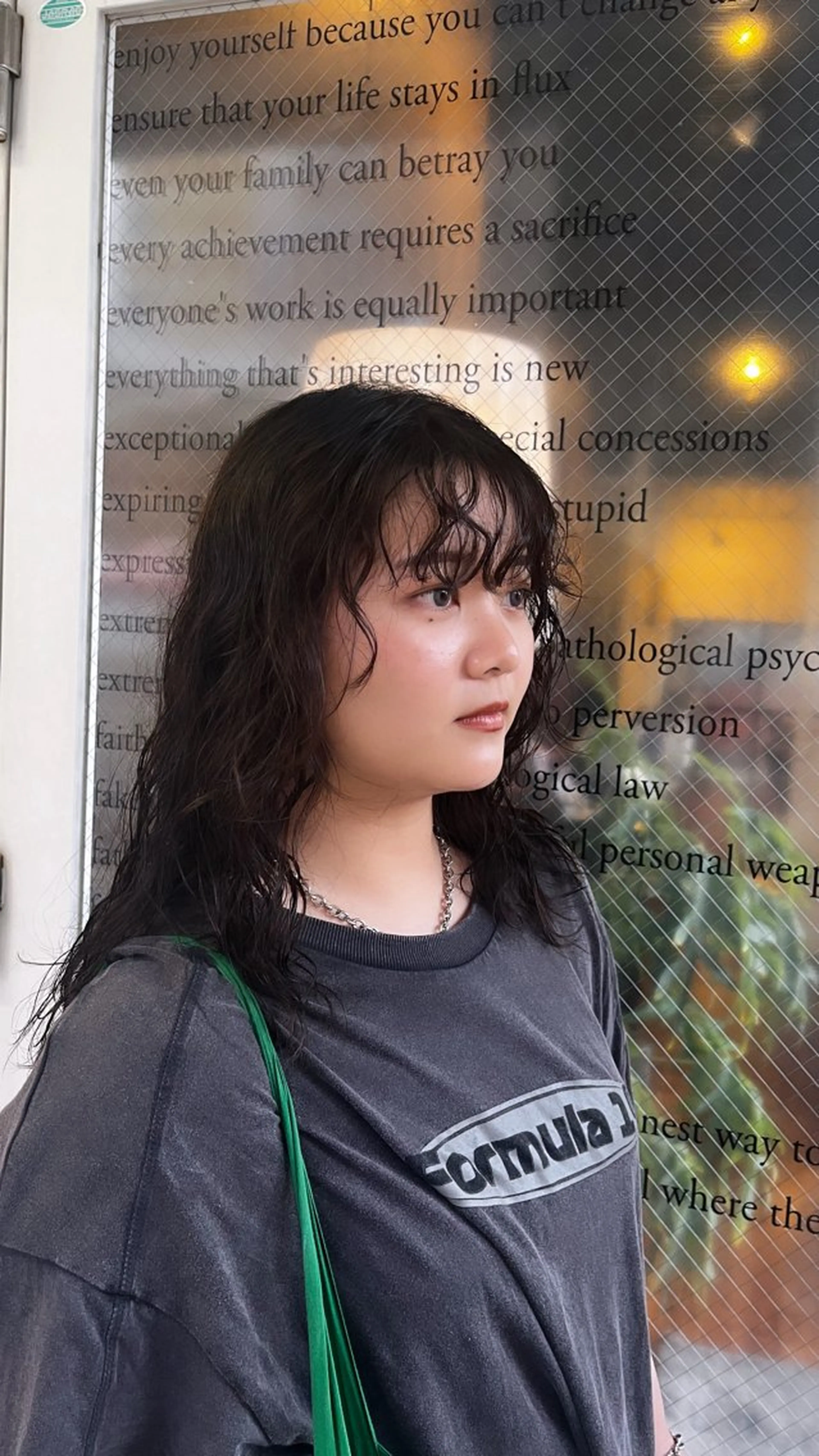 ミディアム ミディアムパーマ カット パーマ まみ/レイヤーカット /暖色カラーのヘアスタイル