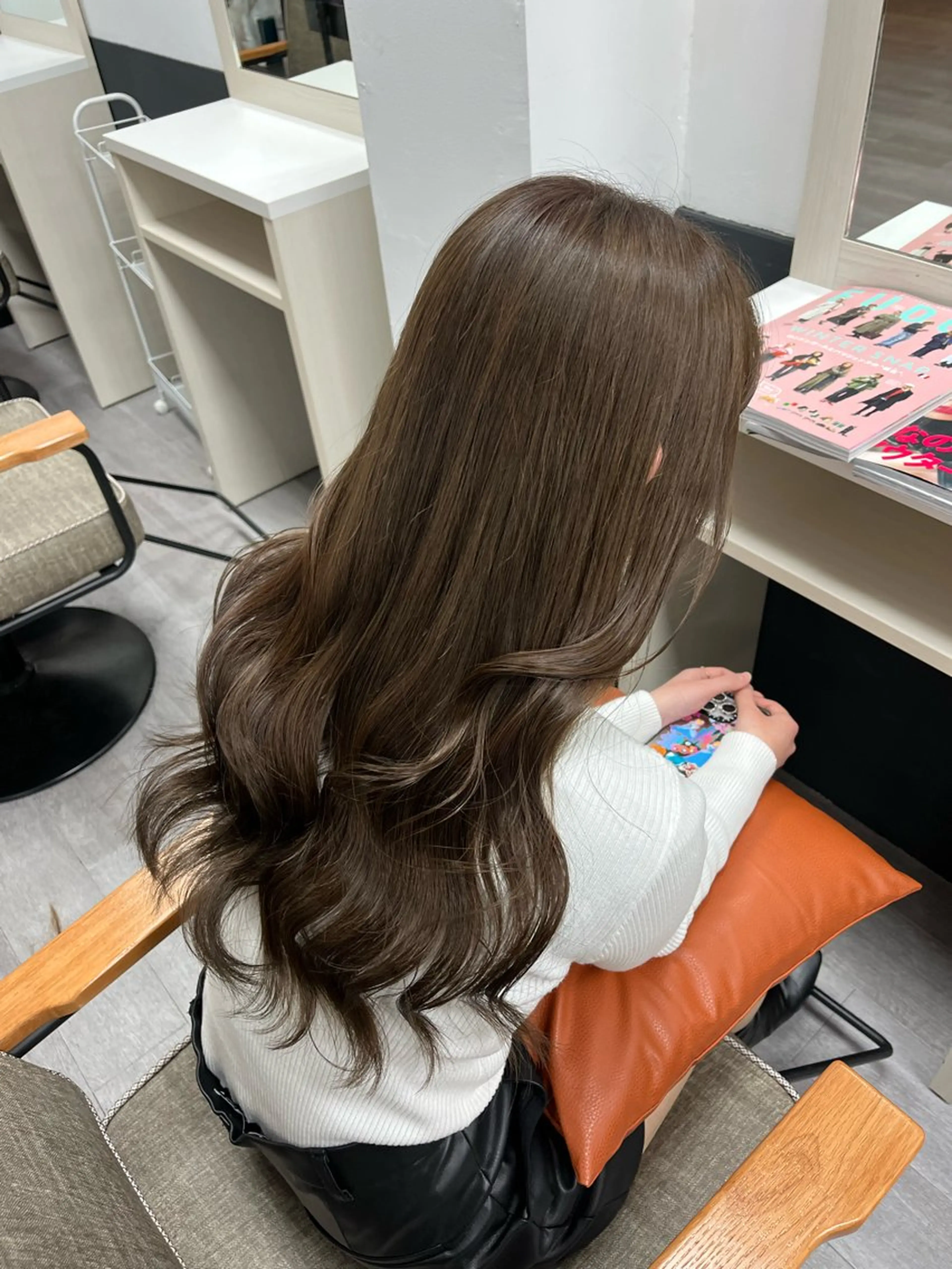 ロング ヘアカラー トリートメント hazuki🐈‍⬛ 透明感カラーのヘアスタイル