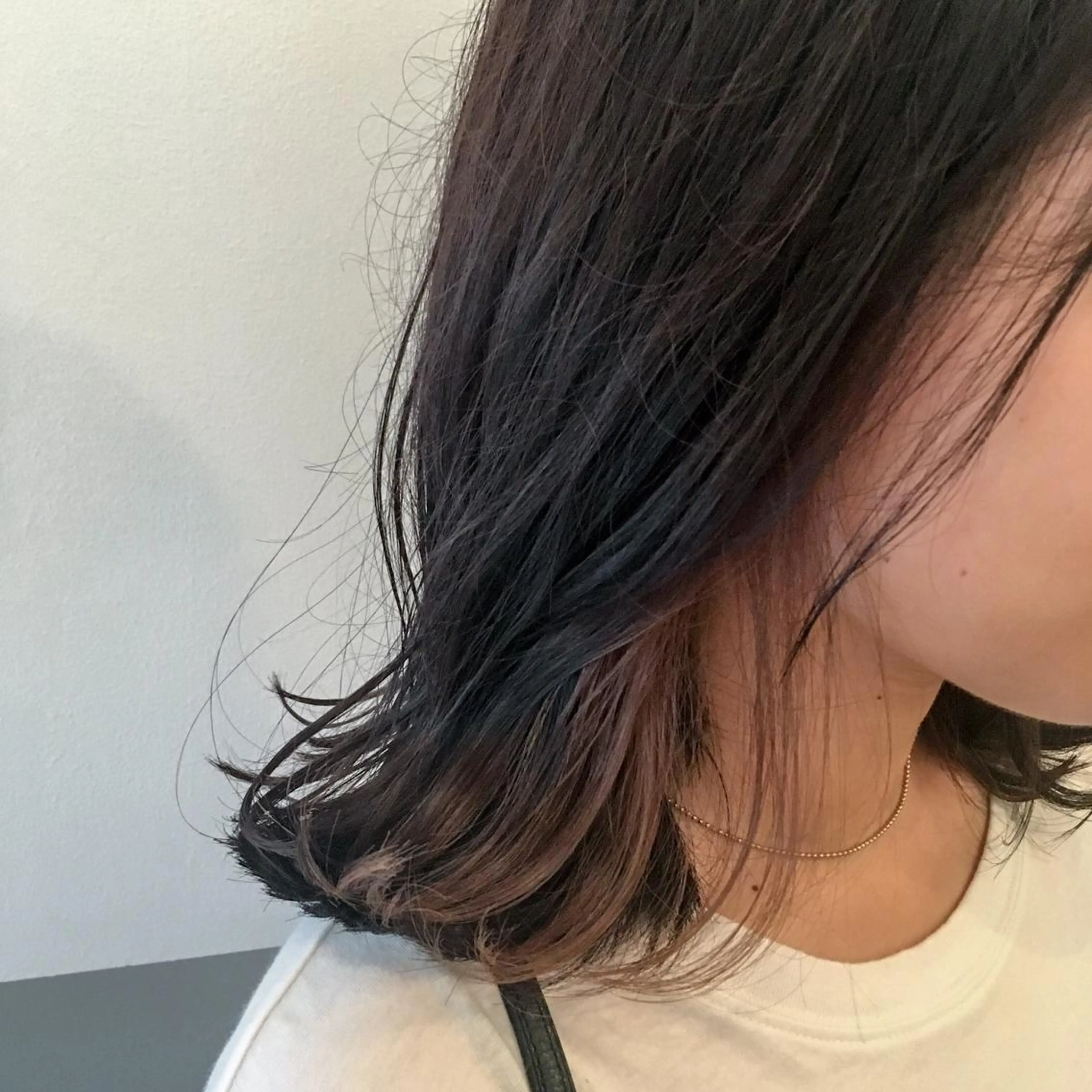 ミディアム カラー RINA🧤 デザインとボブのヘアスタイル