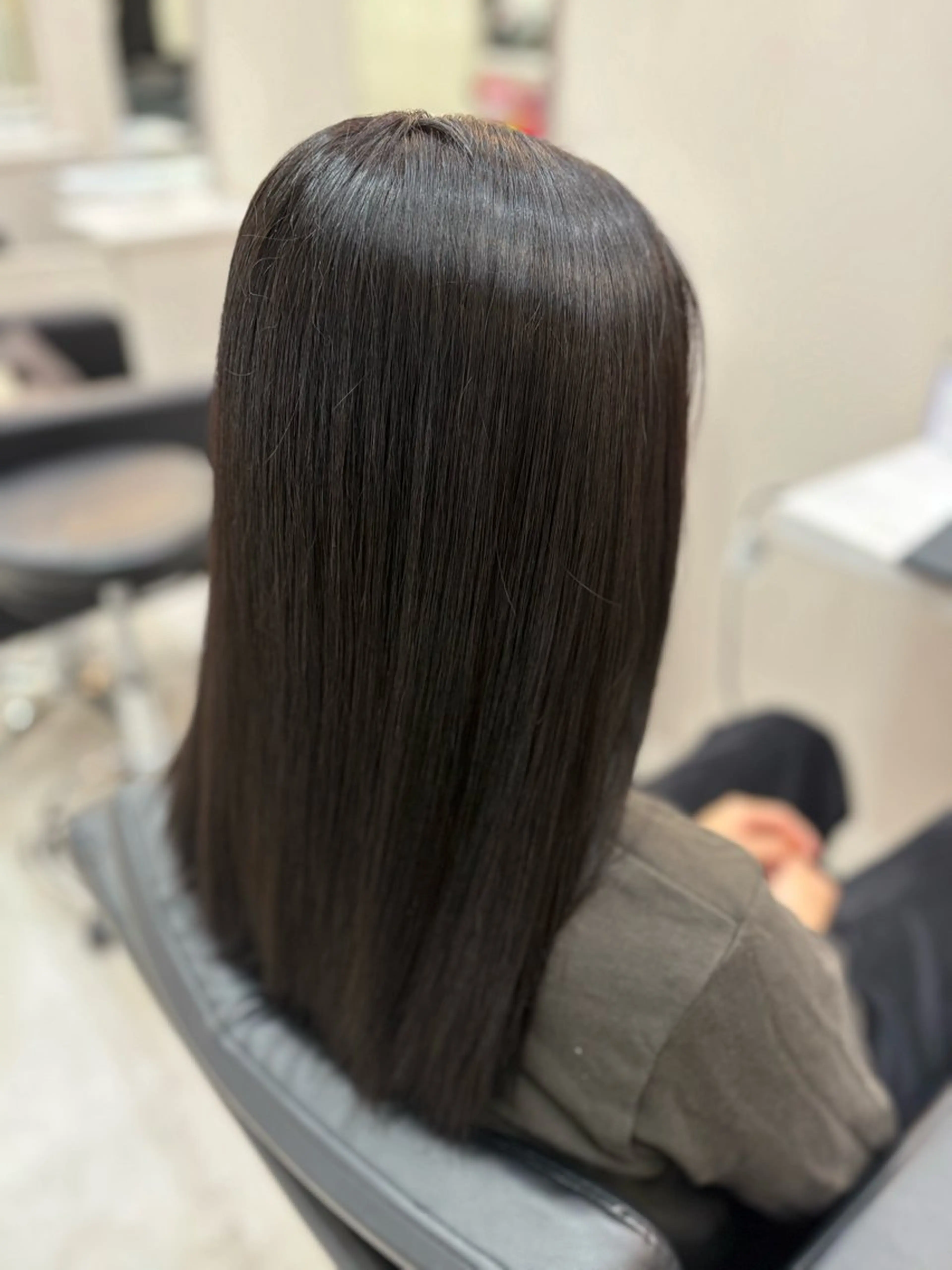 カラー 冨江 弘貴のヘアスタイル