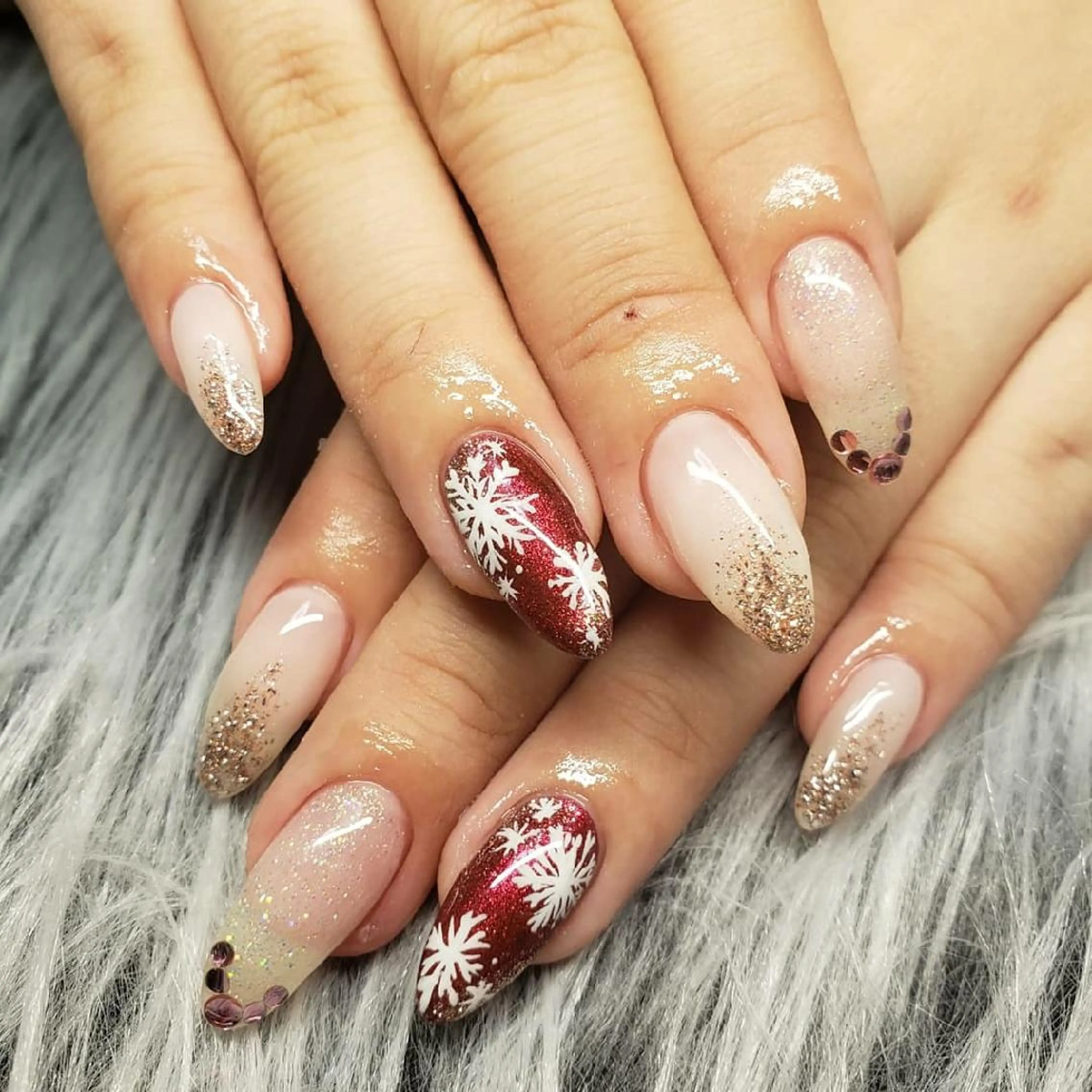 ネイル ミラーネイル ニュアンスネイル 赤色 ショートネイル Nail salon Coco【溝の口駅】のネイルデザイン