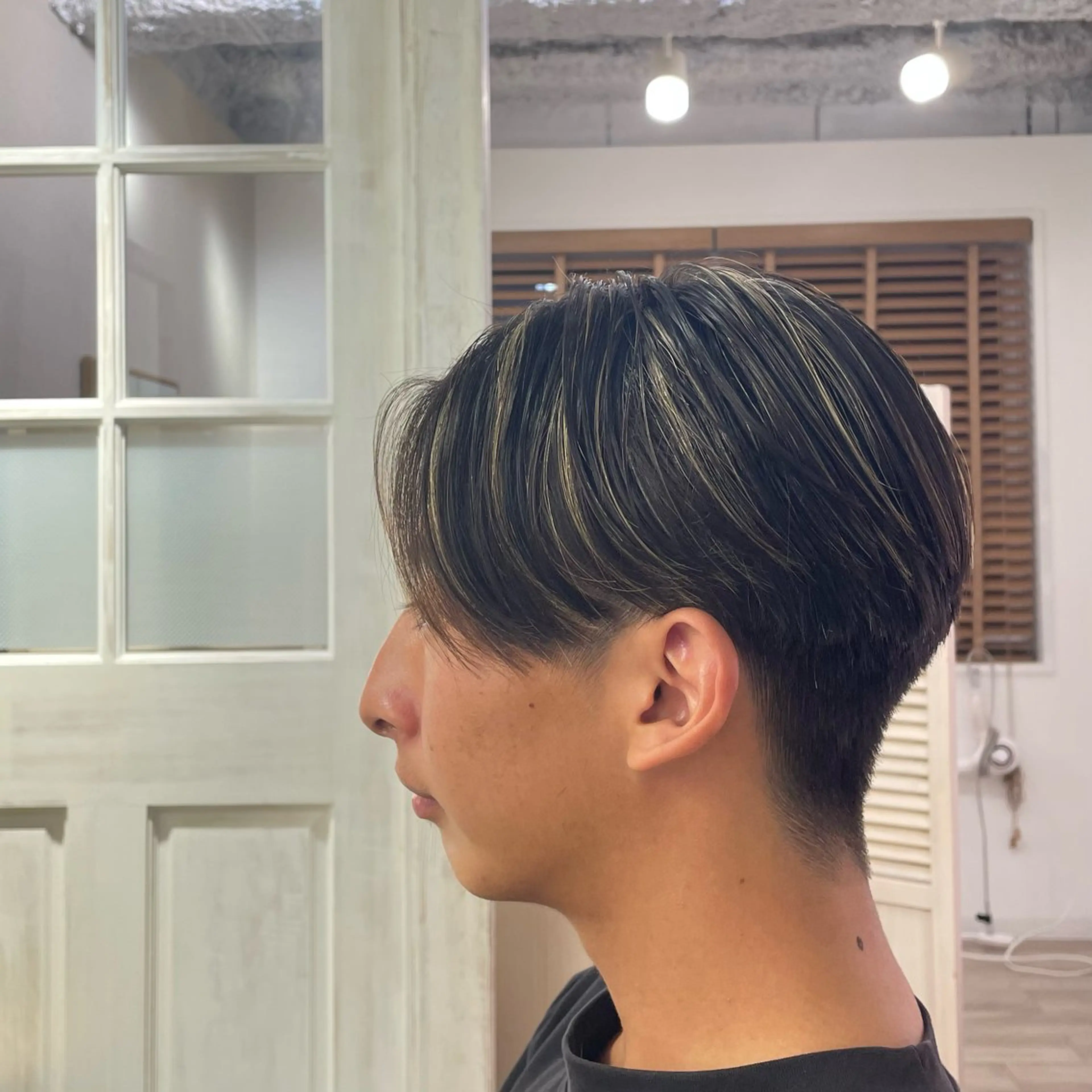 カラー メンズ 関野 大悟のヘアスタイル