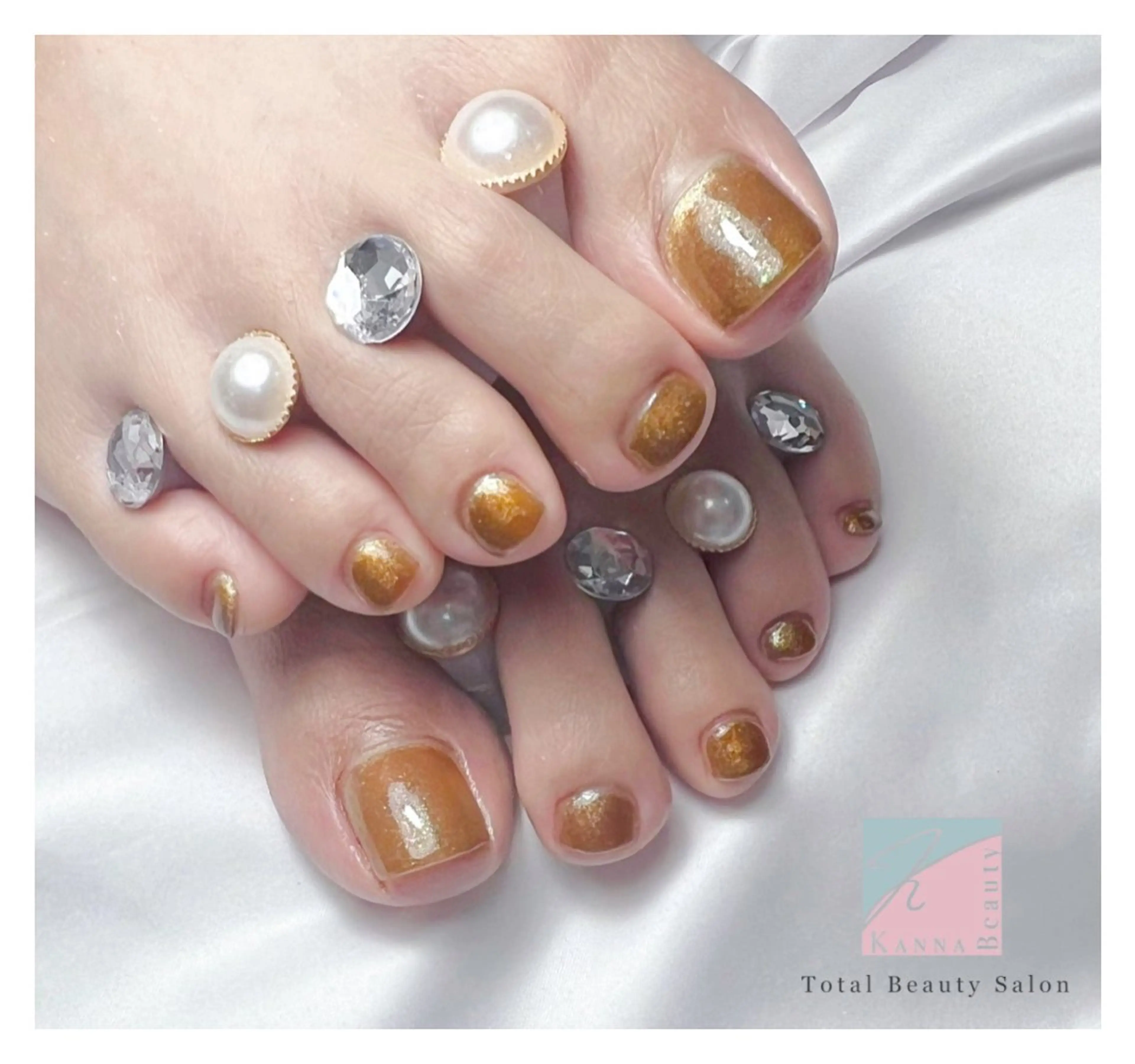 ネイル フットネイル ジェルネイル グラデーション キラキラネイル マグネットネイル Kanna Yuki カンナユキのネイルデザイン