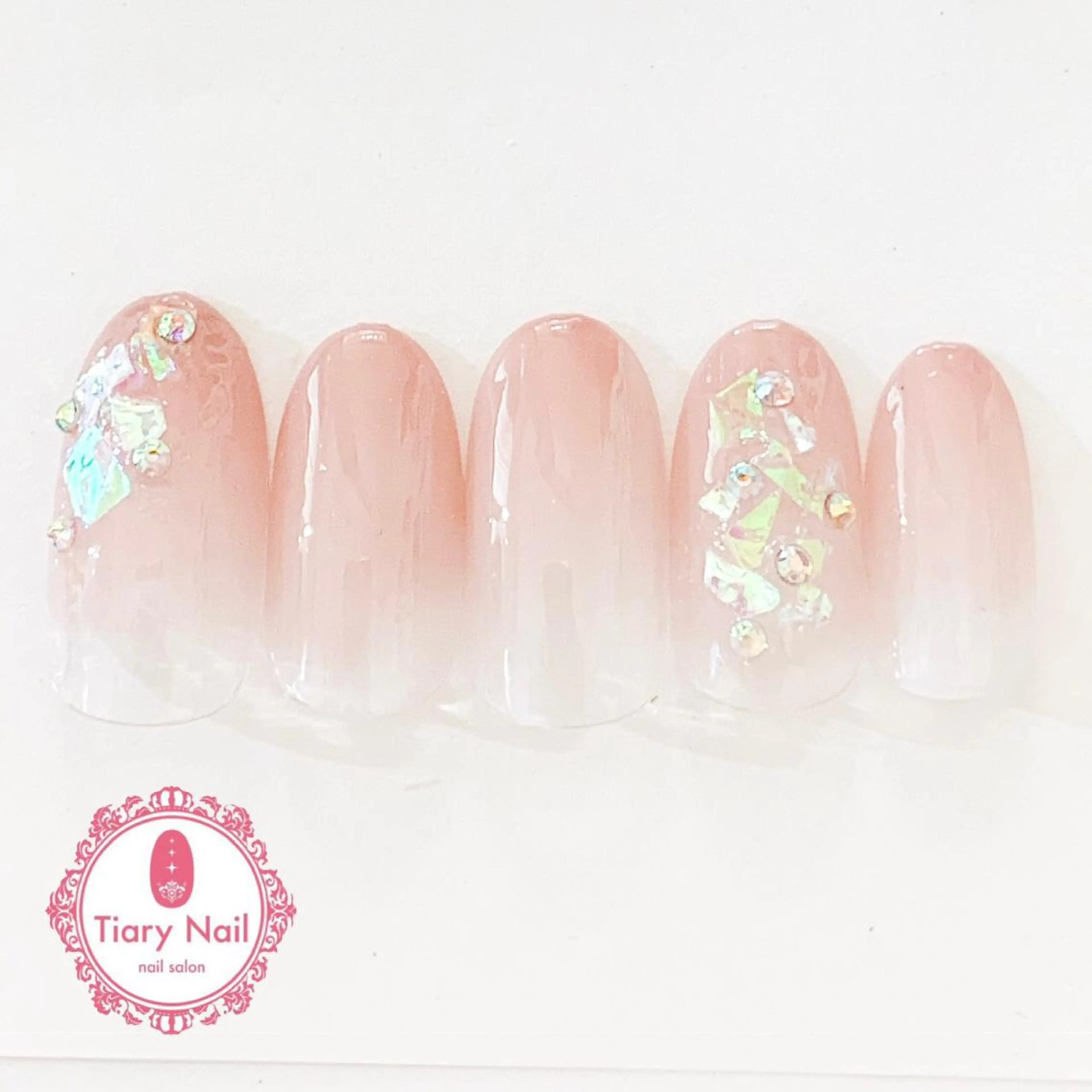 ネイル tiarynail K K🐼のネイルデザイン