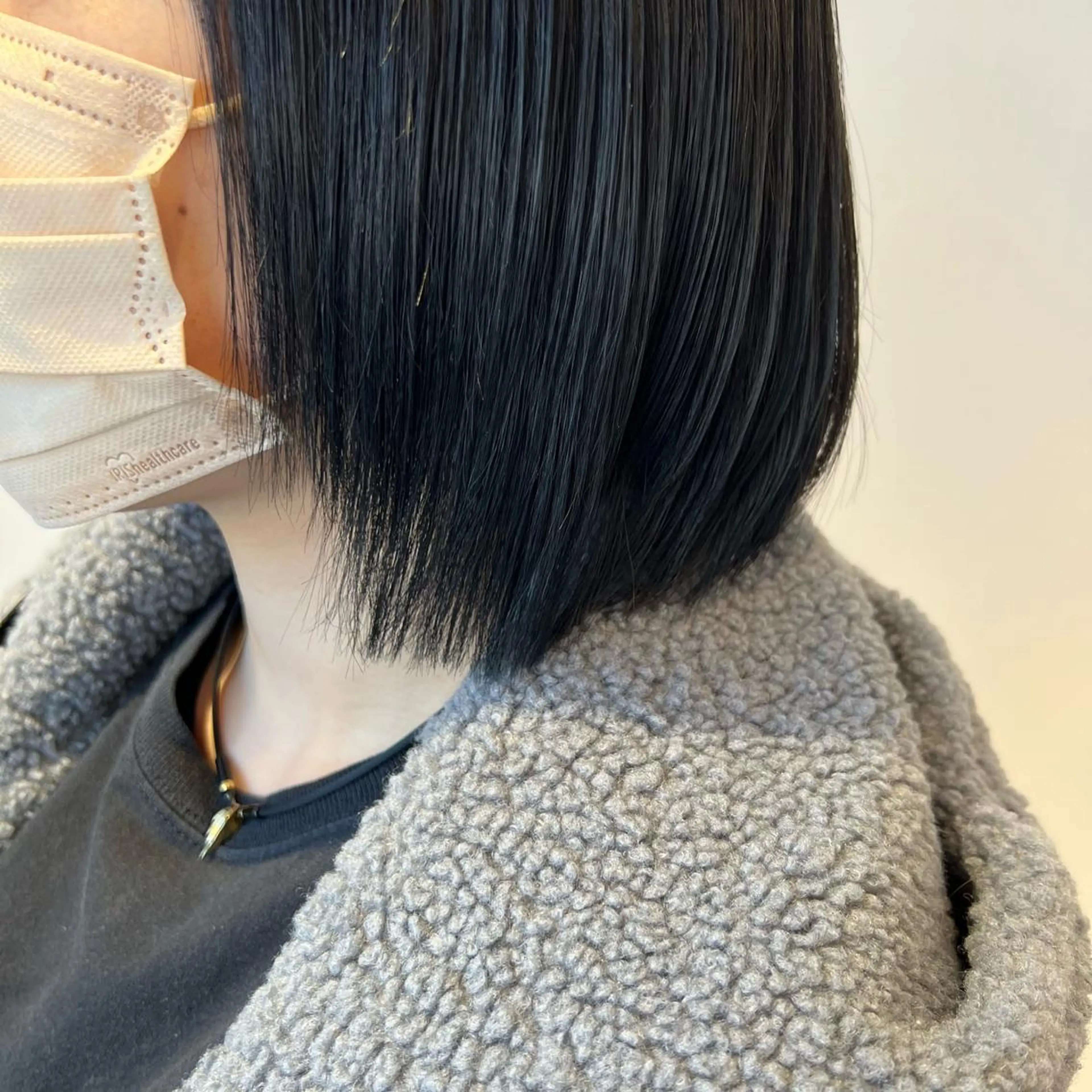 カラー ブルーカラー 白築 怜実のヘアスタイル