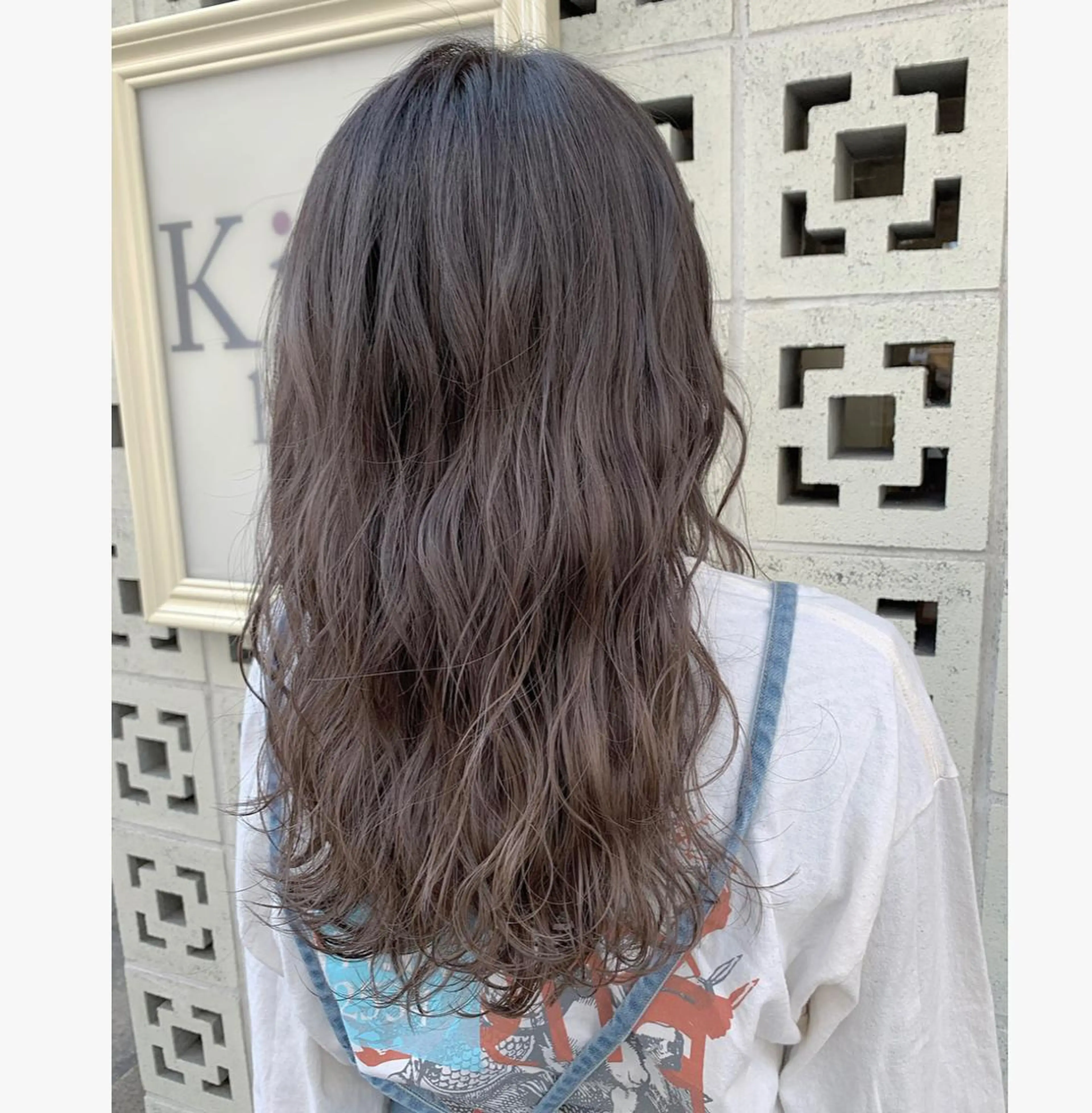 ロング カラー グラデーションカラー グレージュ ミルクティーベージュ ブリーチ 店長 清水のヘアスタイル