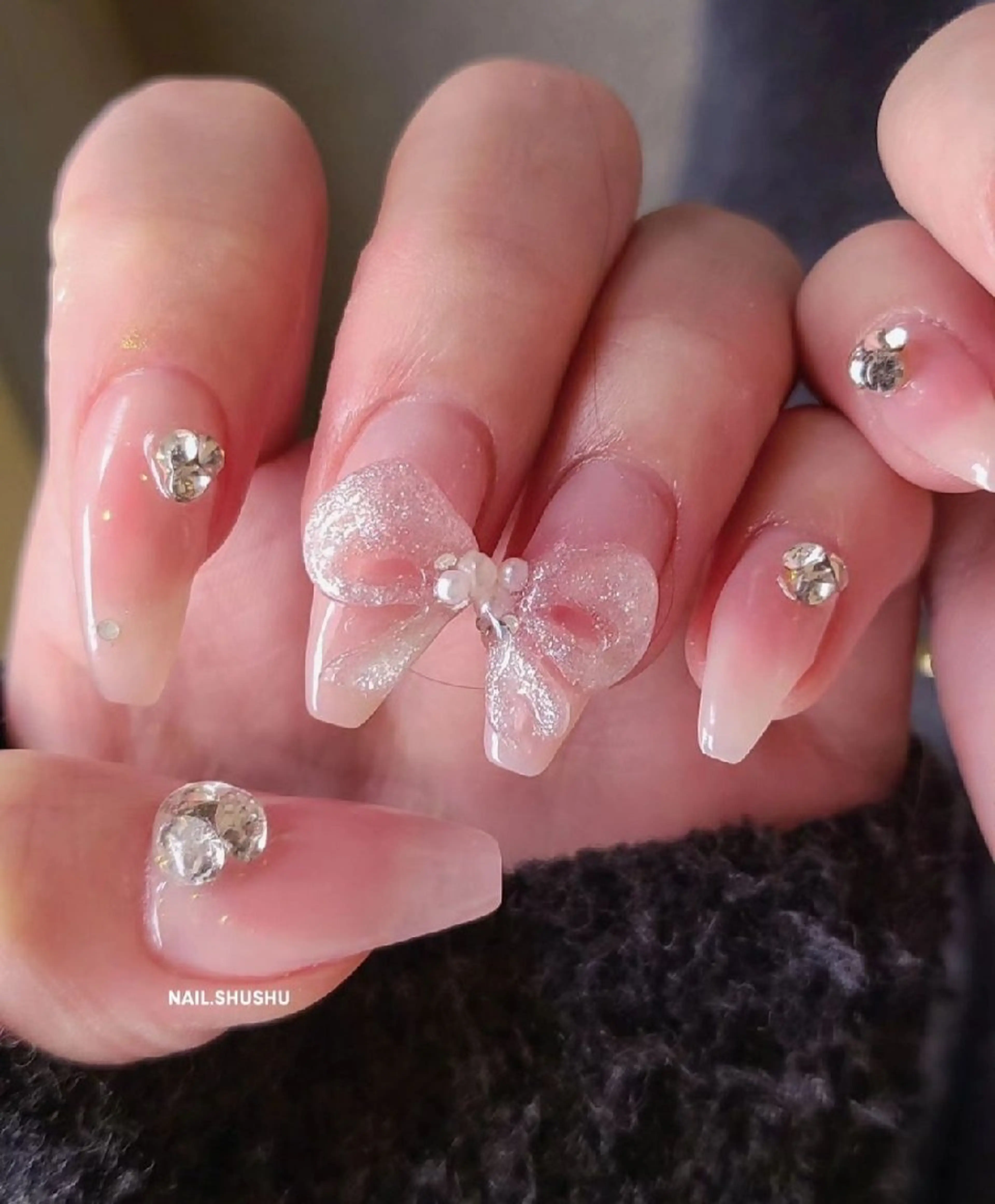 ネイル 持ち込み ニュアンスネイル ワンカラーネイル シンプルネイル 春ネイル ハンドネイル 3dパーツ/流行り 👧shushu❤️のネイルデザイン