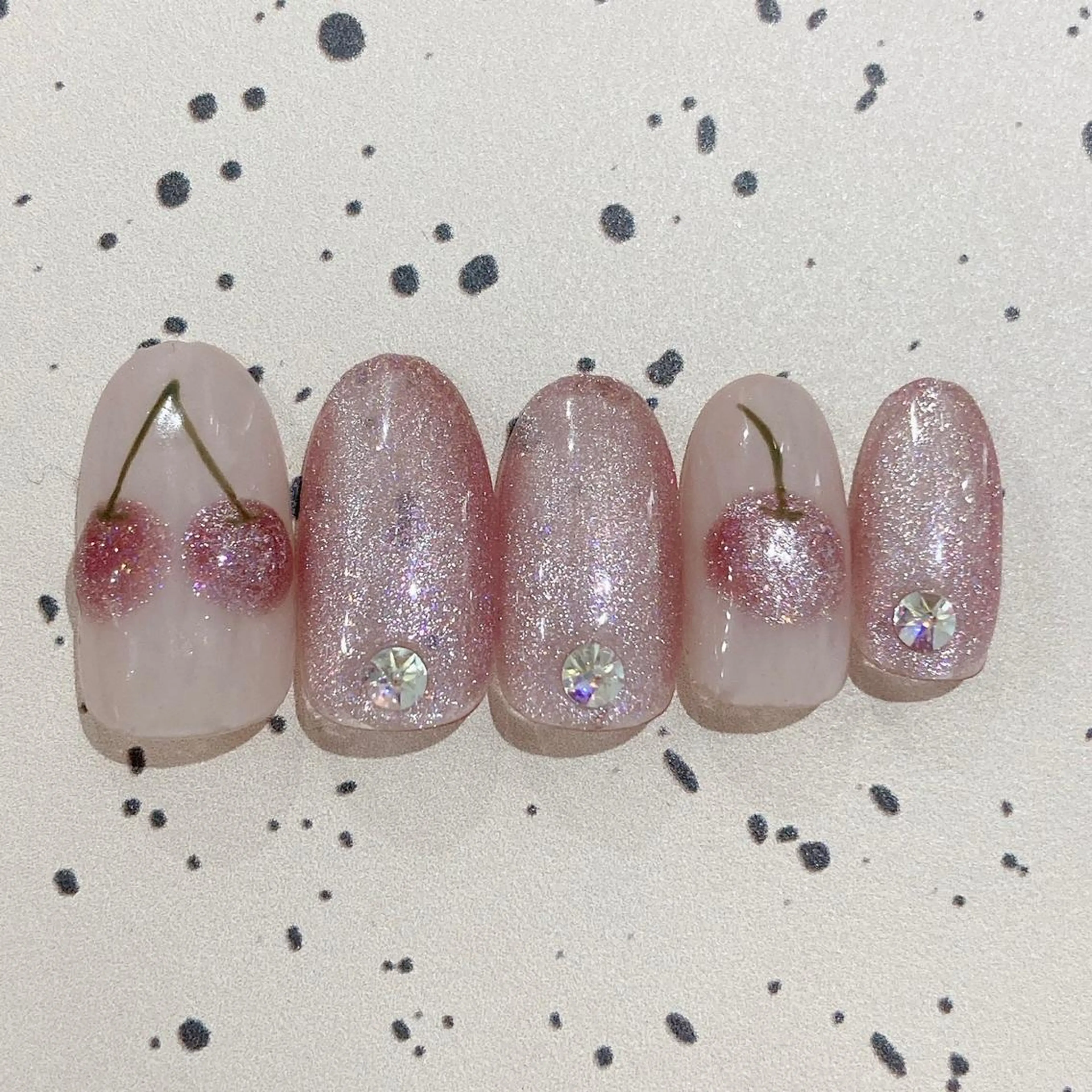 ネイル キラキラネイル Salon Ｋのネイルデザイン