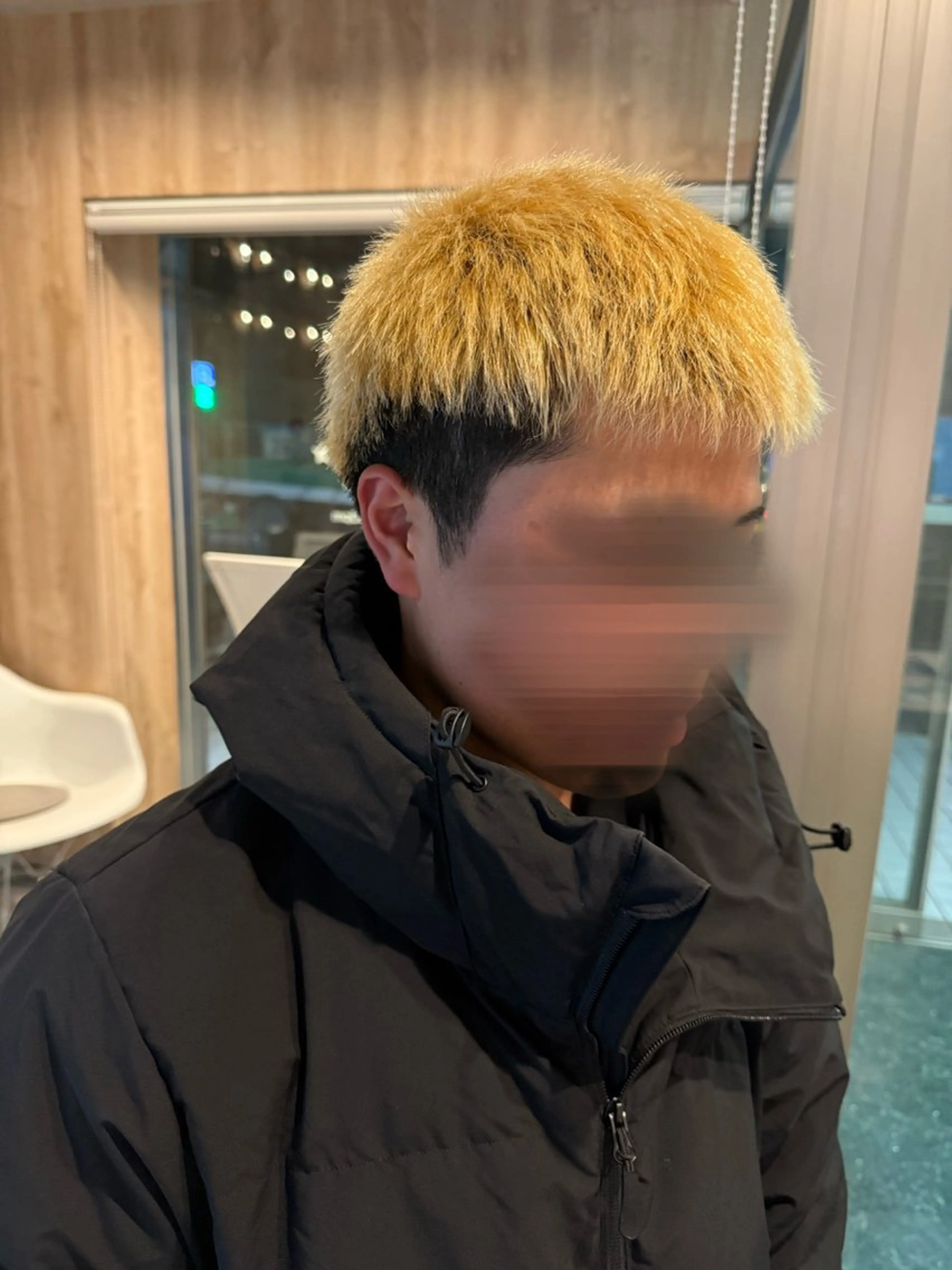 カラー メンズ メンズブリーチ ブリーチ Bish Yanaのヘアスタイル