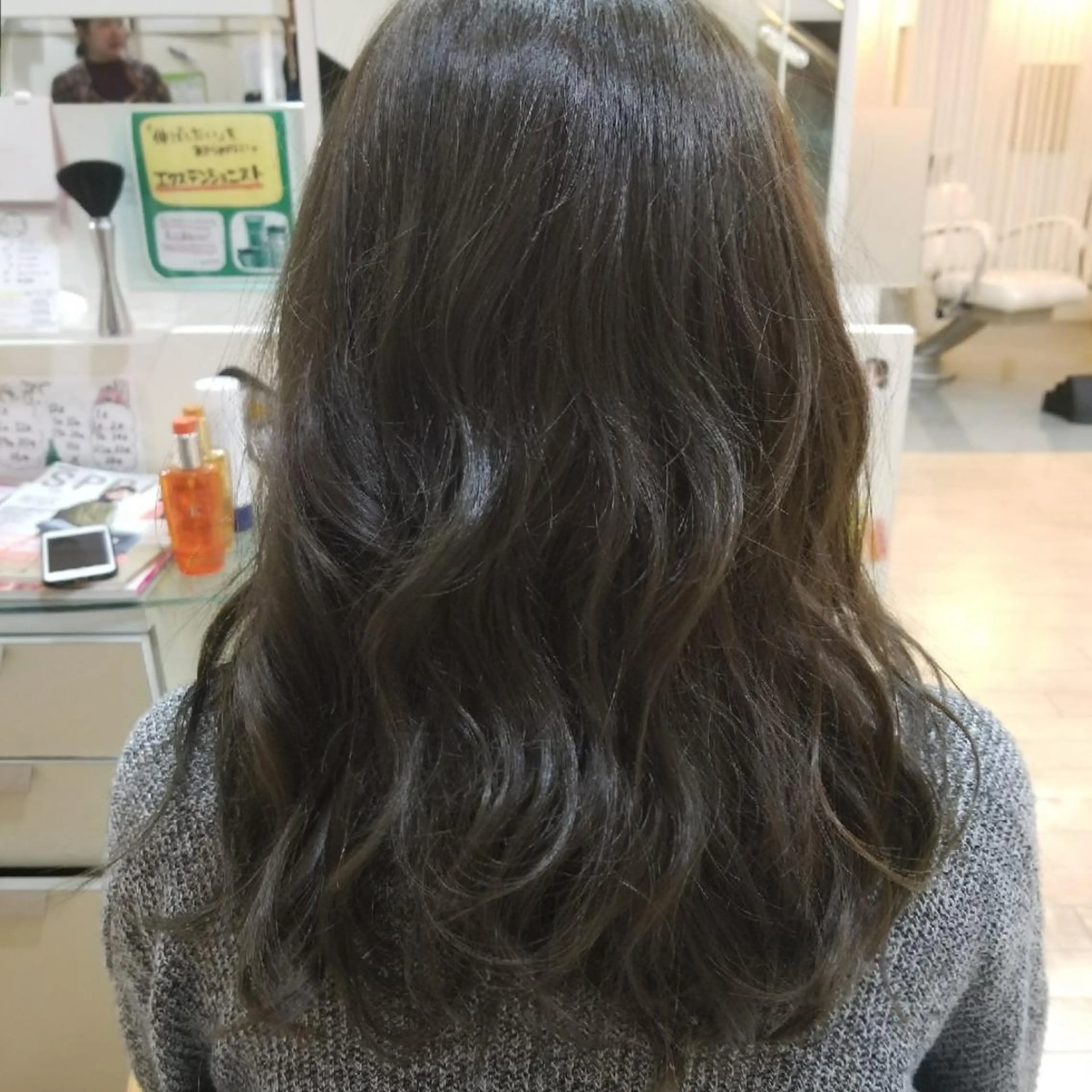 ロング パーマ 関口 友菜のヘアスタイル